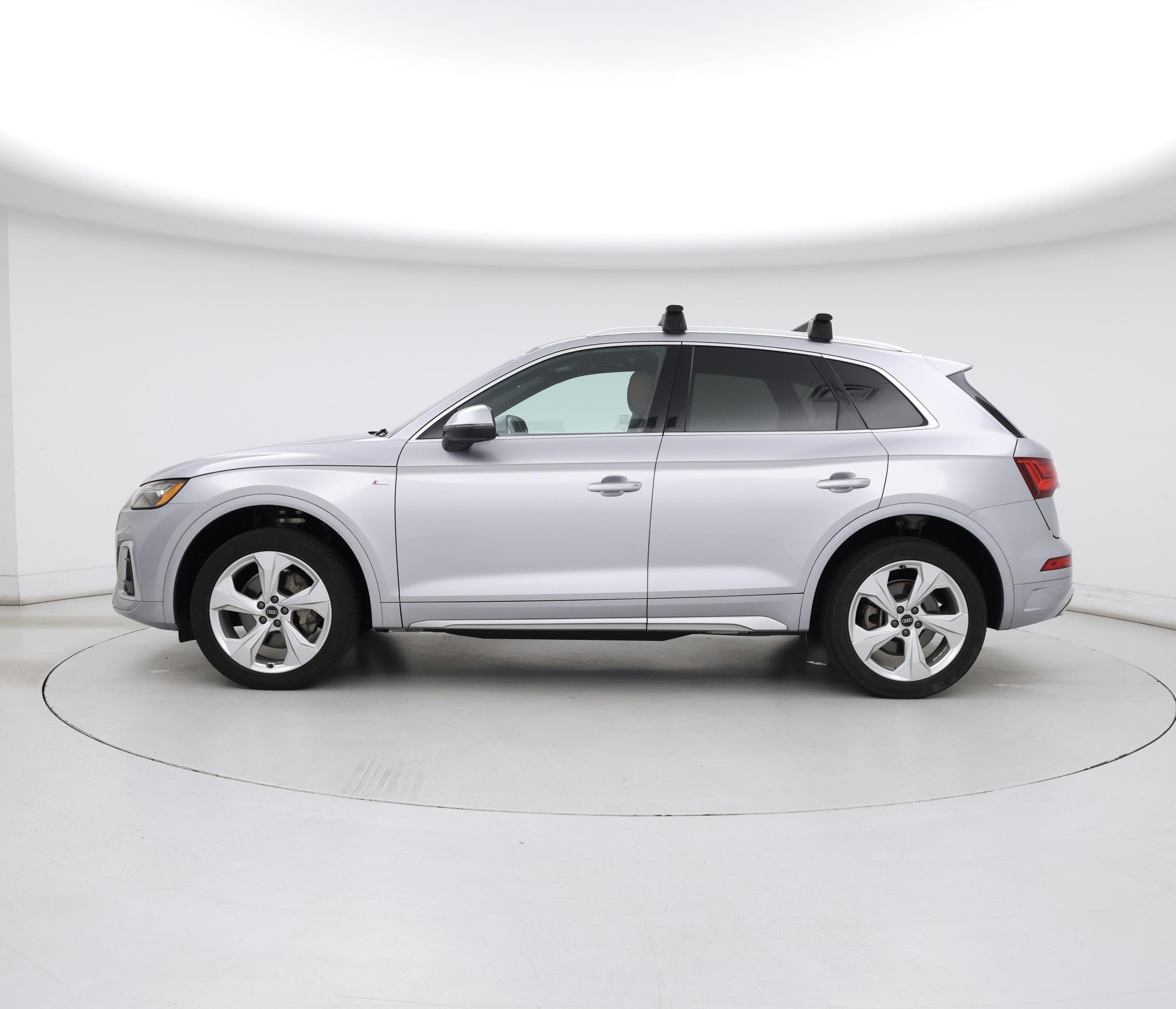 Thumbnail: 2022 Audi Q5 - 3