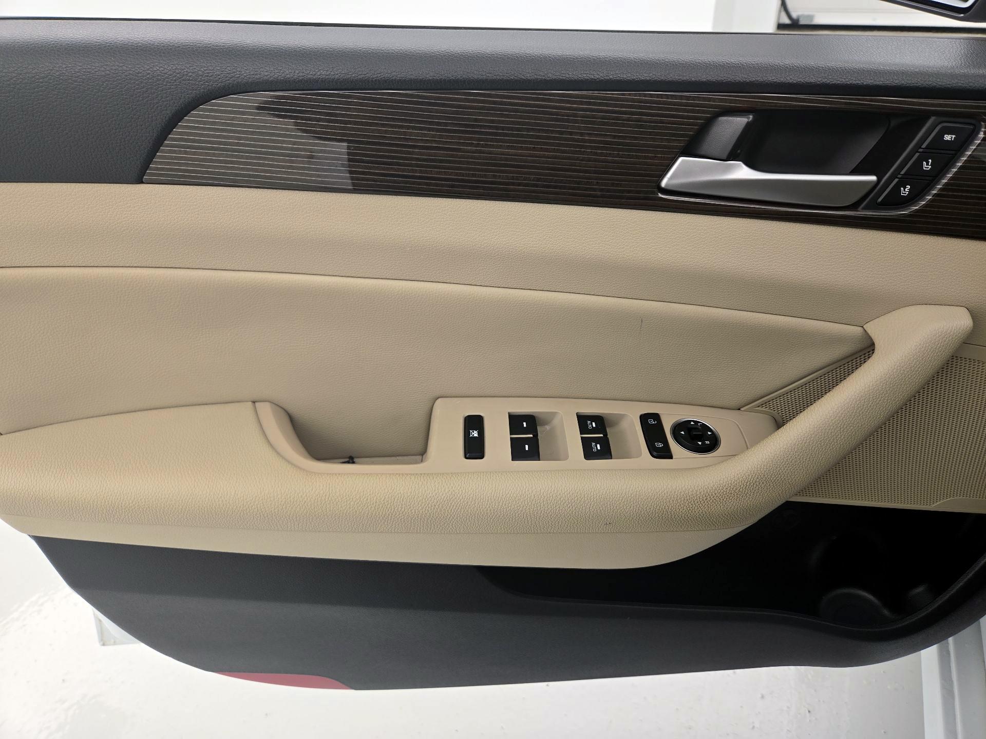 Thumbnail: 2018 Hyundai Sonata - 12