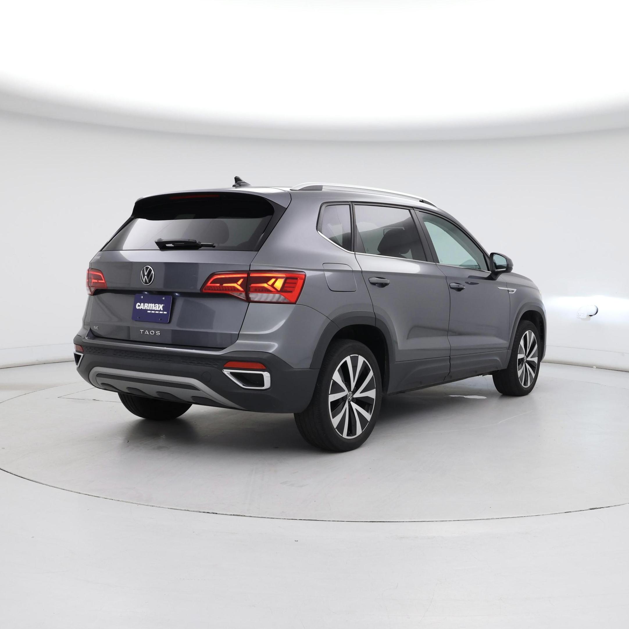 Thumbnail: 2022 Volkswagen Taos - 8