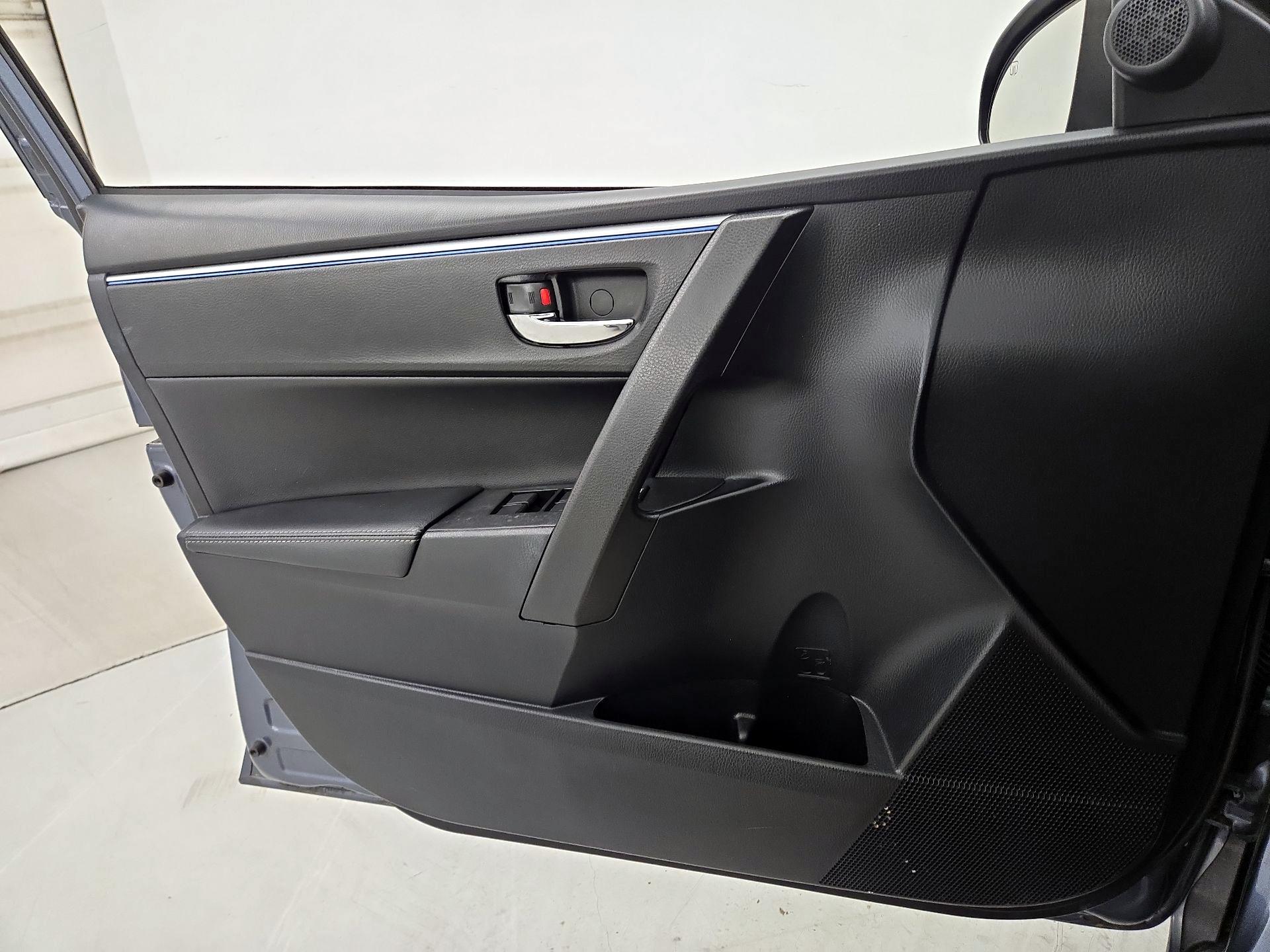 Thumbnail: 2014 Toyota Corolla - 12