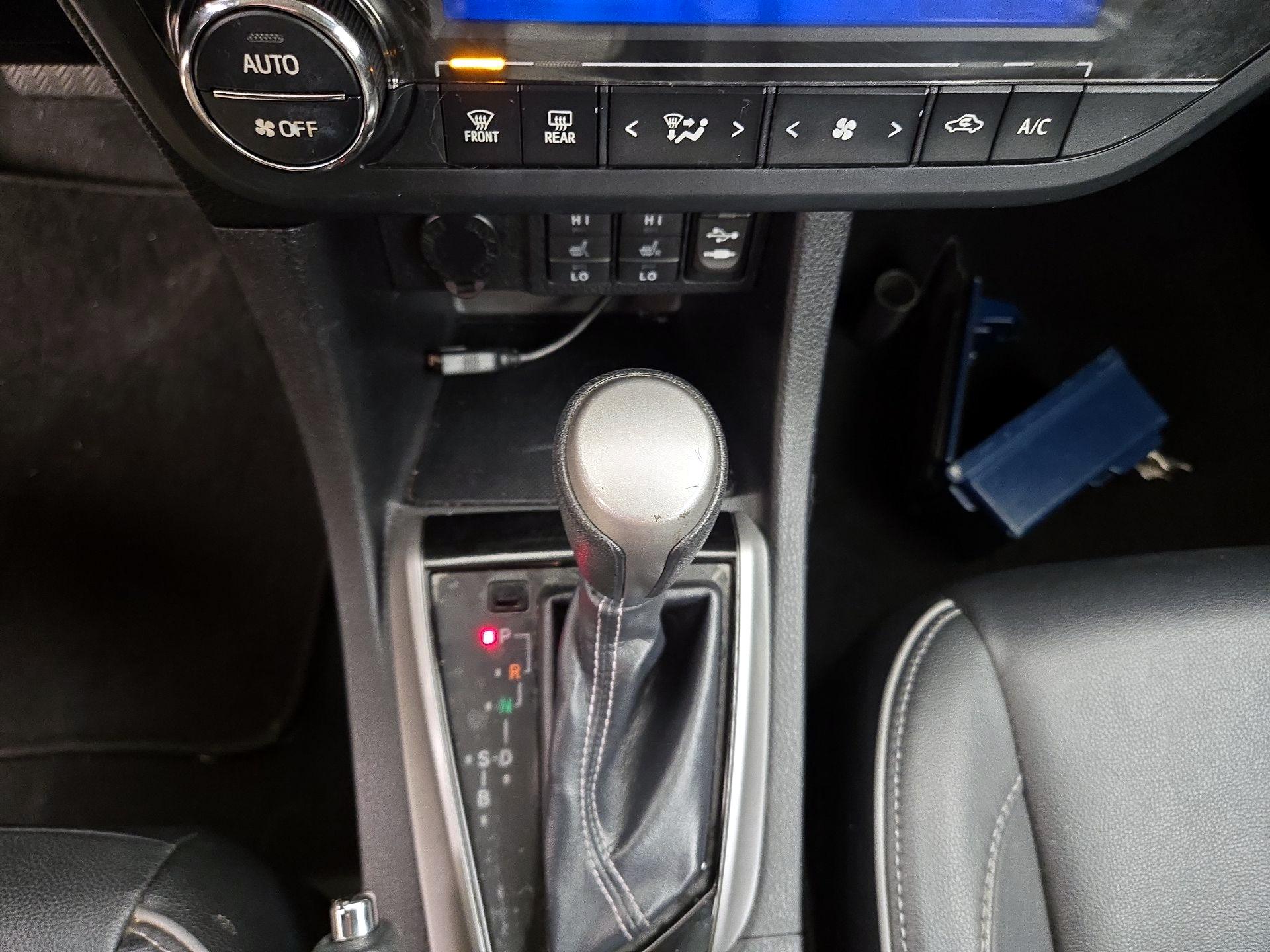 Thumbnail: 2014 Toyota Corolla - 17