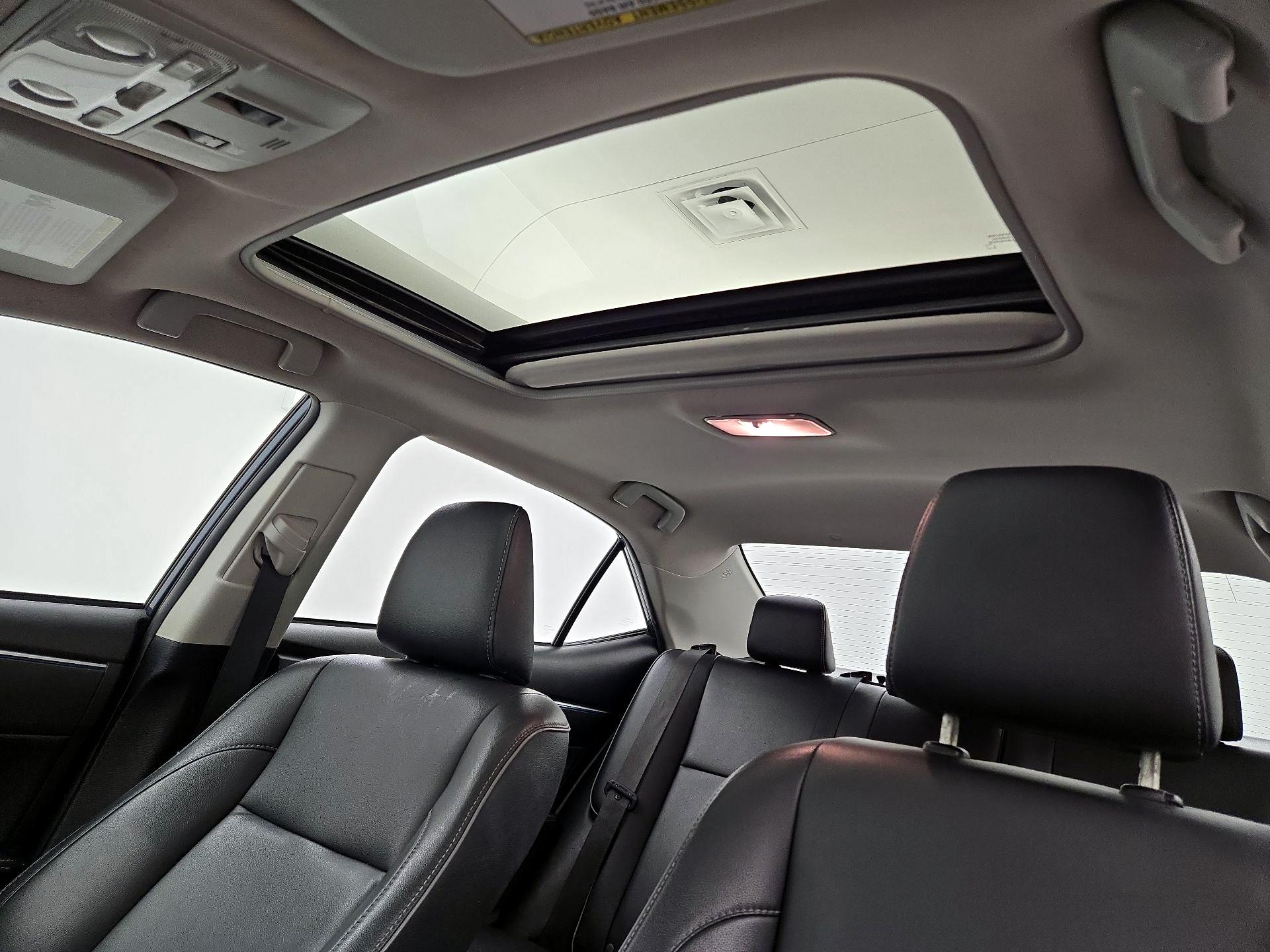 Thumbnail: 2014 Toyota Corolla - 19