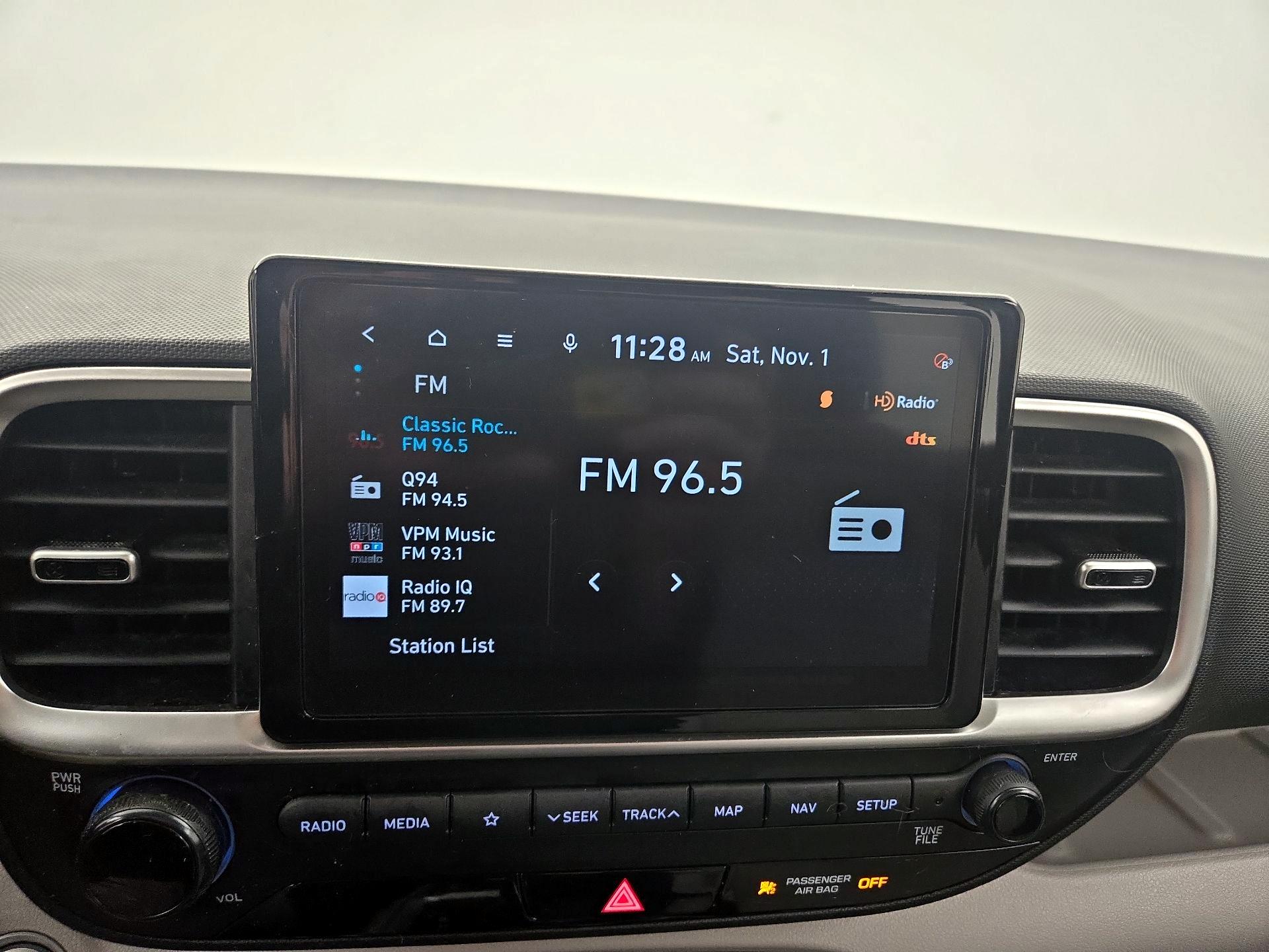 Thumbnail: 2021 Hyundai Venue - 16