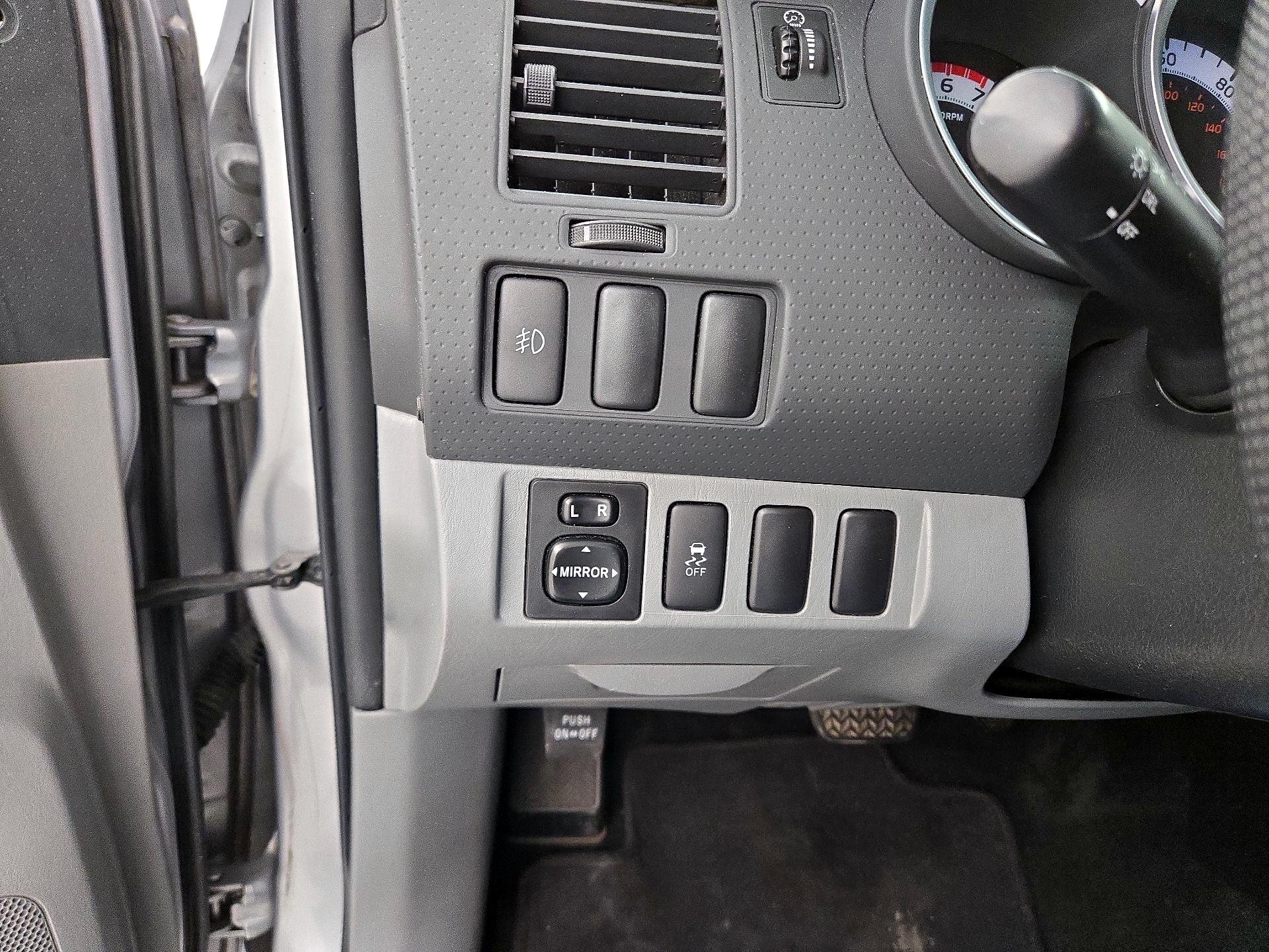 Thumbnail: 2014 Toyota Tacoma - 13