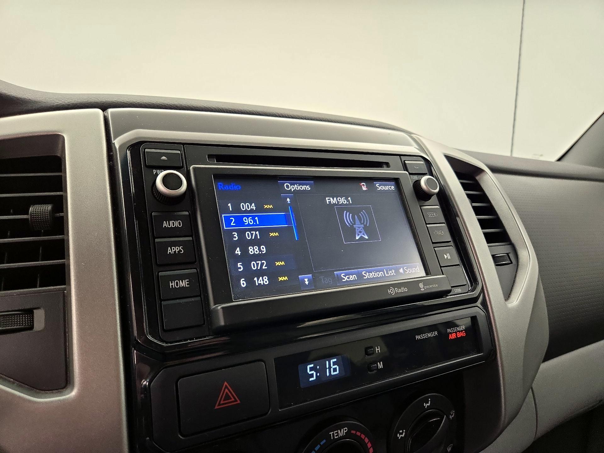 Thumbnail: 2014 Toyota Tacoma - 15