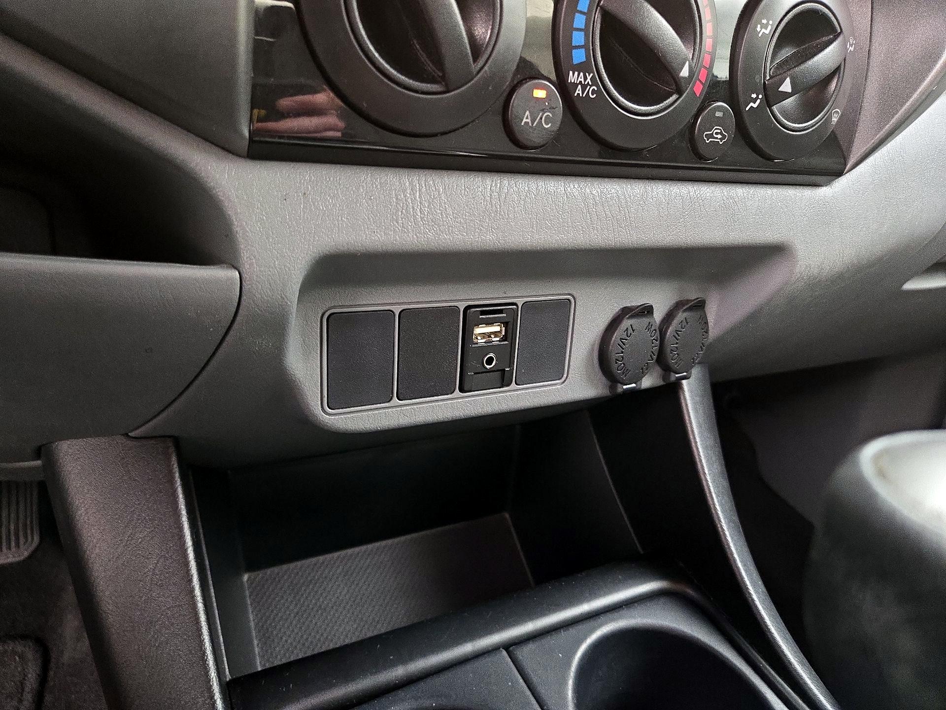 Thumbnail: 2014 Toyota Tacoma - 18