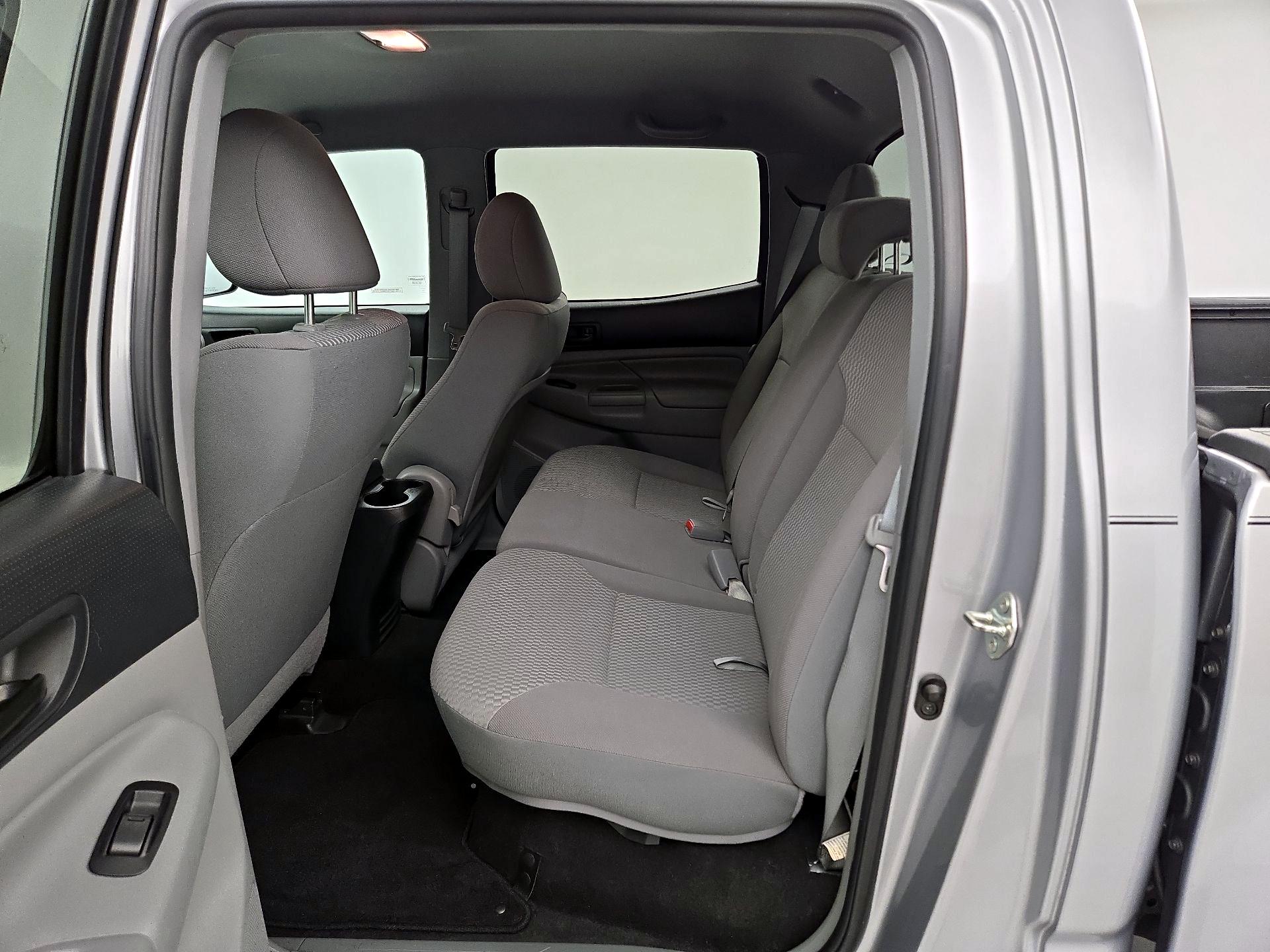 Thumbnail: 2014 Toyota Tacoma - 19