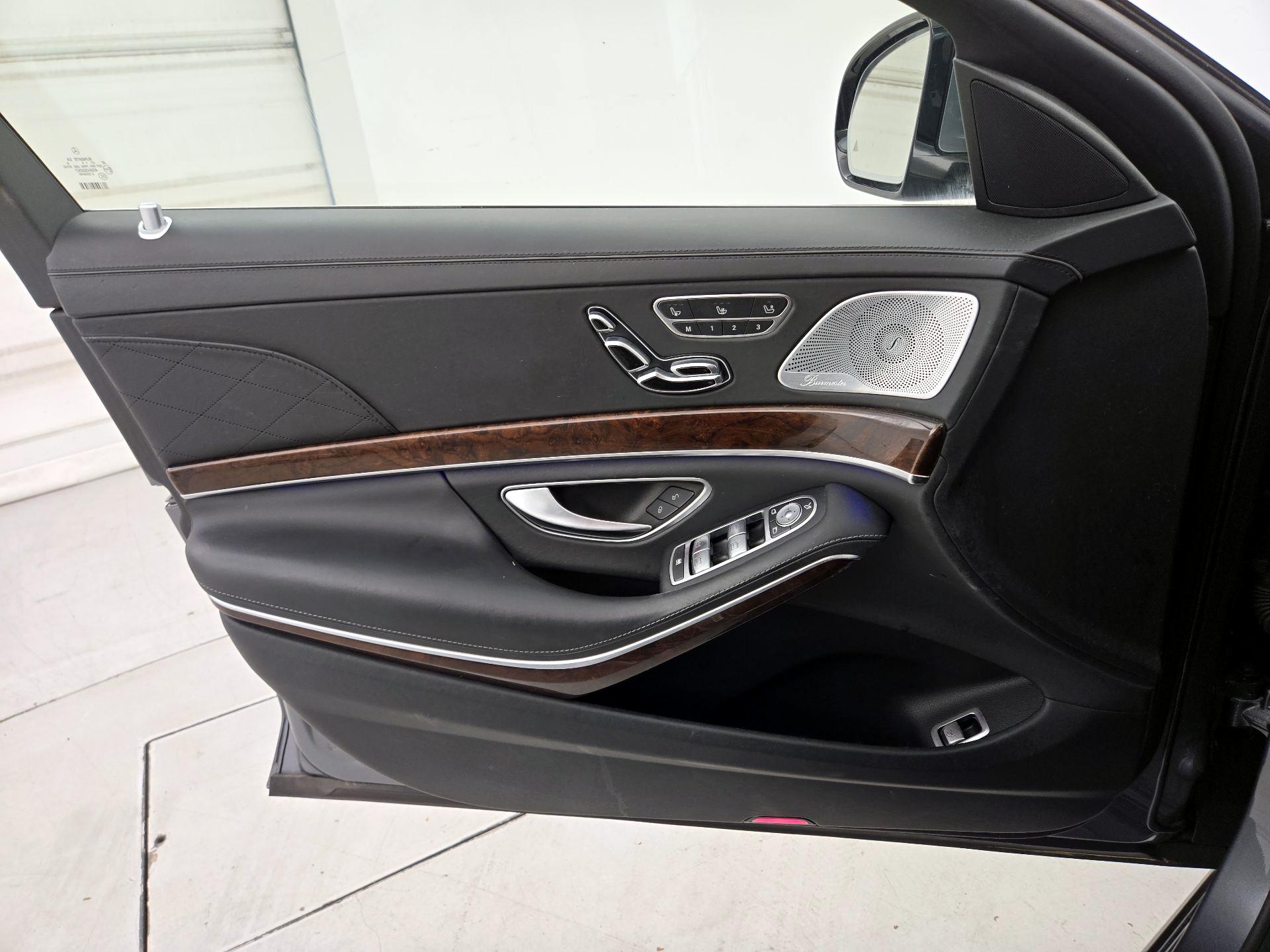 Thumbnail: 2018 Mercedes-Benz S-Class - 12