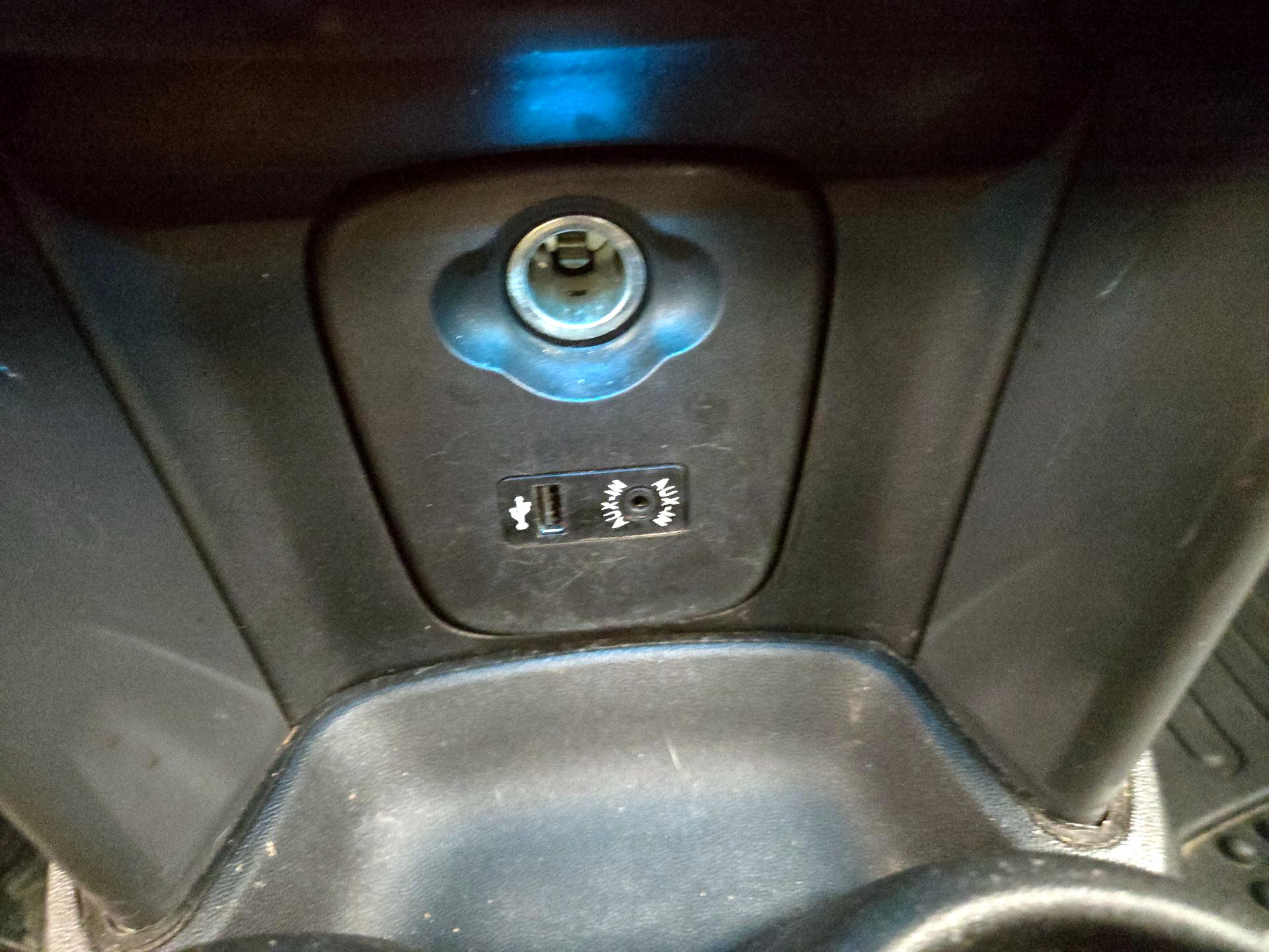 Thumbnail: 2016 MINI Cooper Hardtop - 17