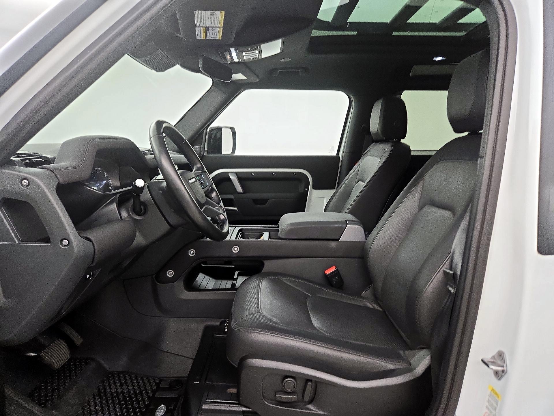 Thumbnail: 2023 Land Rover Defender - 11