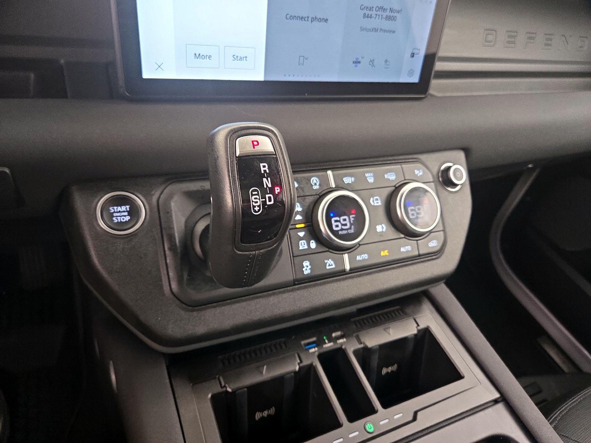 Thumbnail: 2023 Land Rover Defender - 18