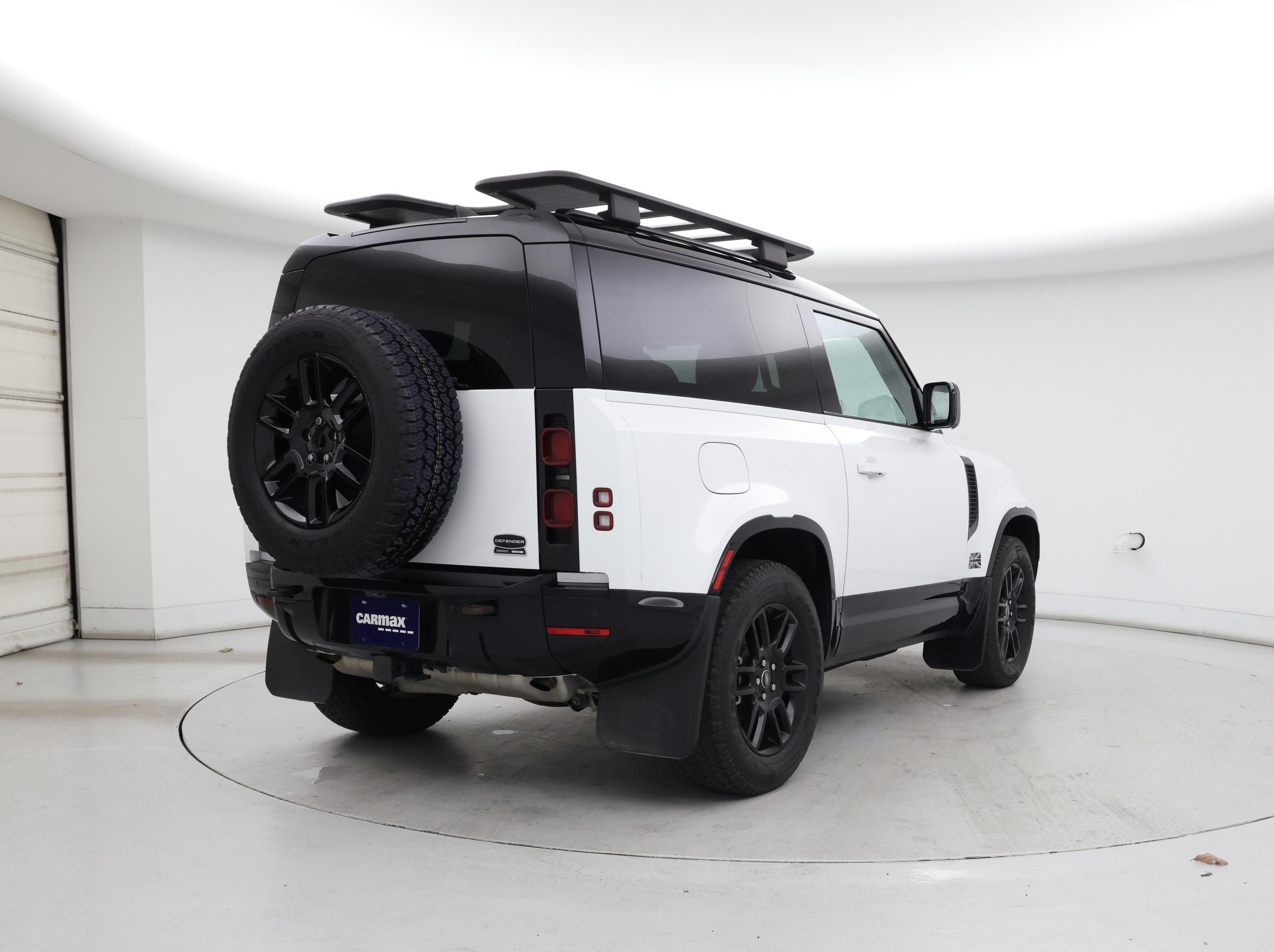 Thumbnail: 2023 Land Rover Defender - 8