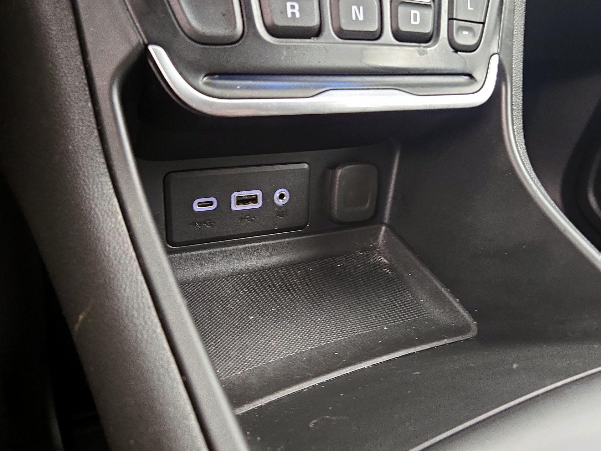 Thumbnail: 2021 GMC Terrain - 18