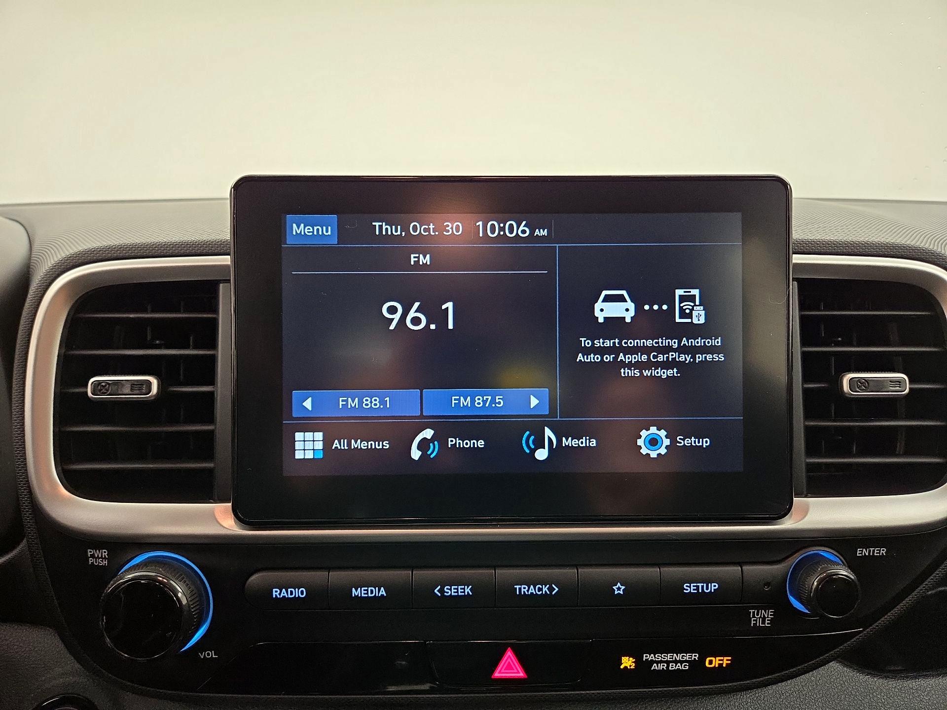 Thumbnail: 2025 Hyundai Venue - 15