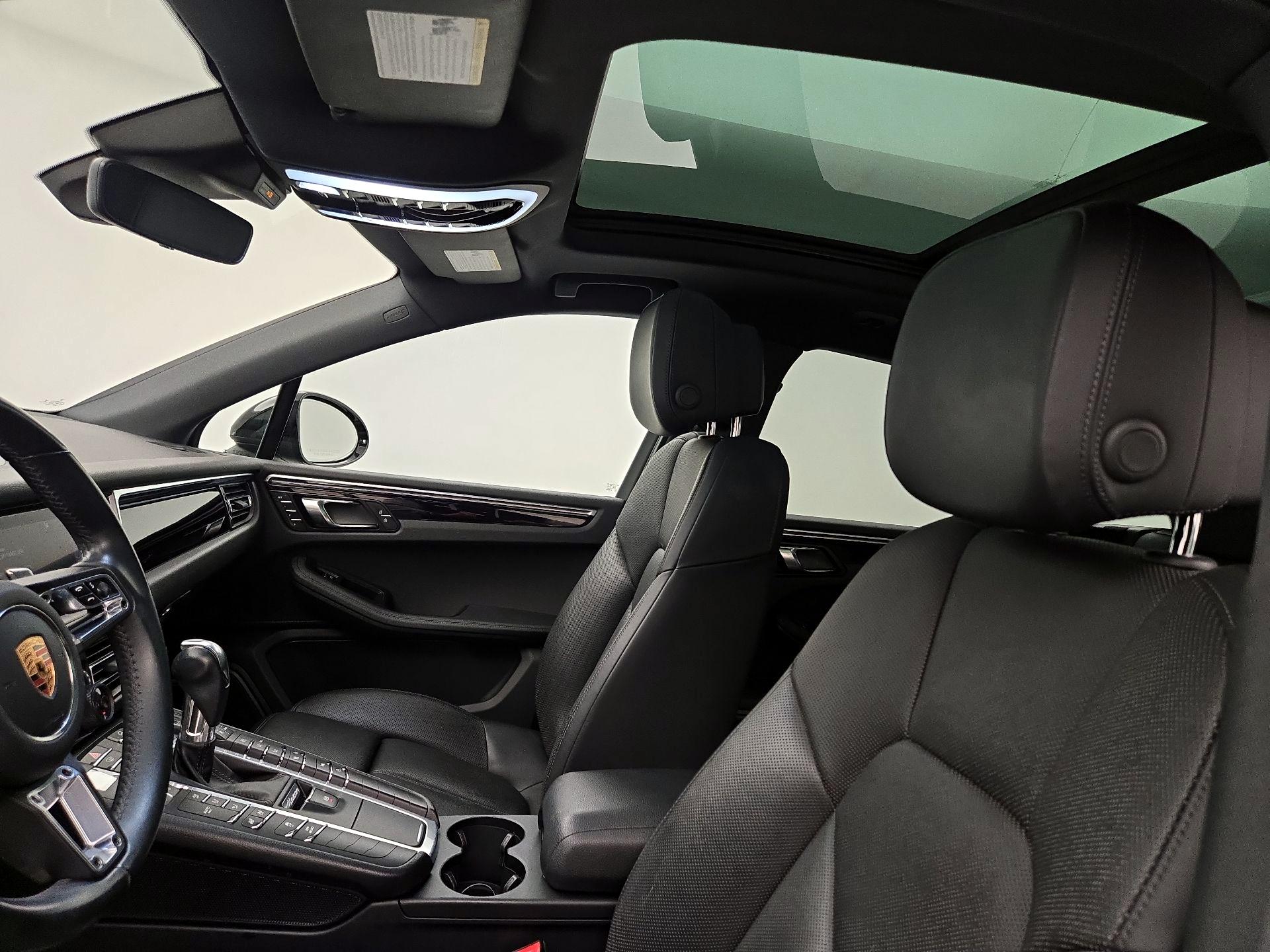 Thumbnail: 2019 Porsche Macan - 20