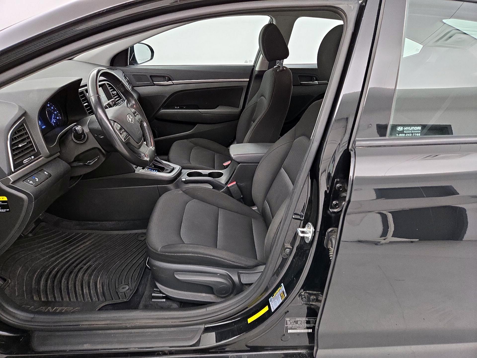 Thumbnail: 2018 Hyundai Elantra - 11