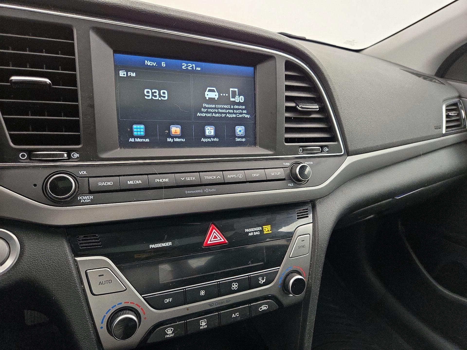 Thumbnail: 2018 Hyundai Elantra - 15