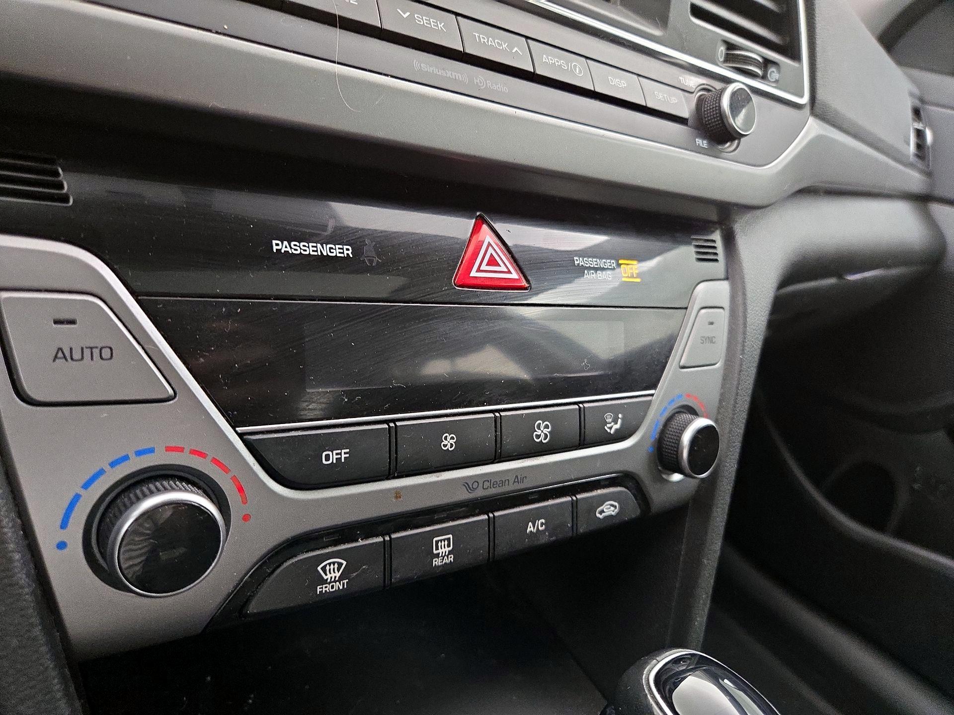 Thumbnail: 2018 Hyundai Elantra - 16