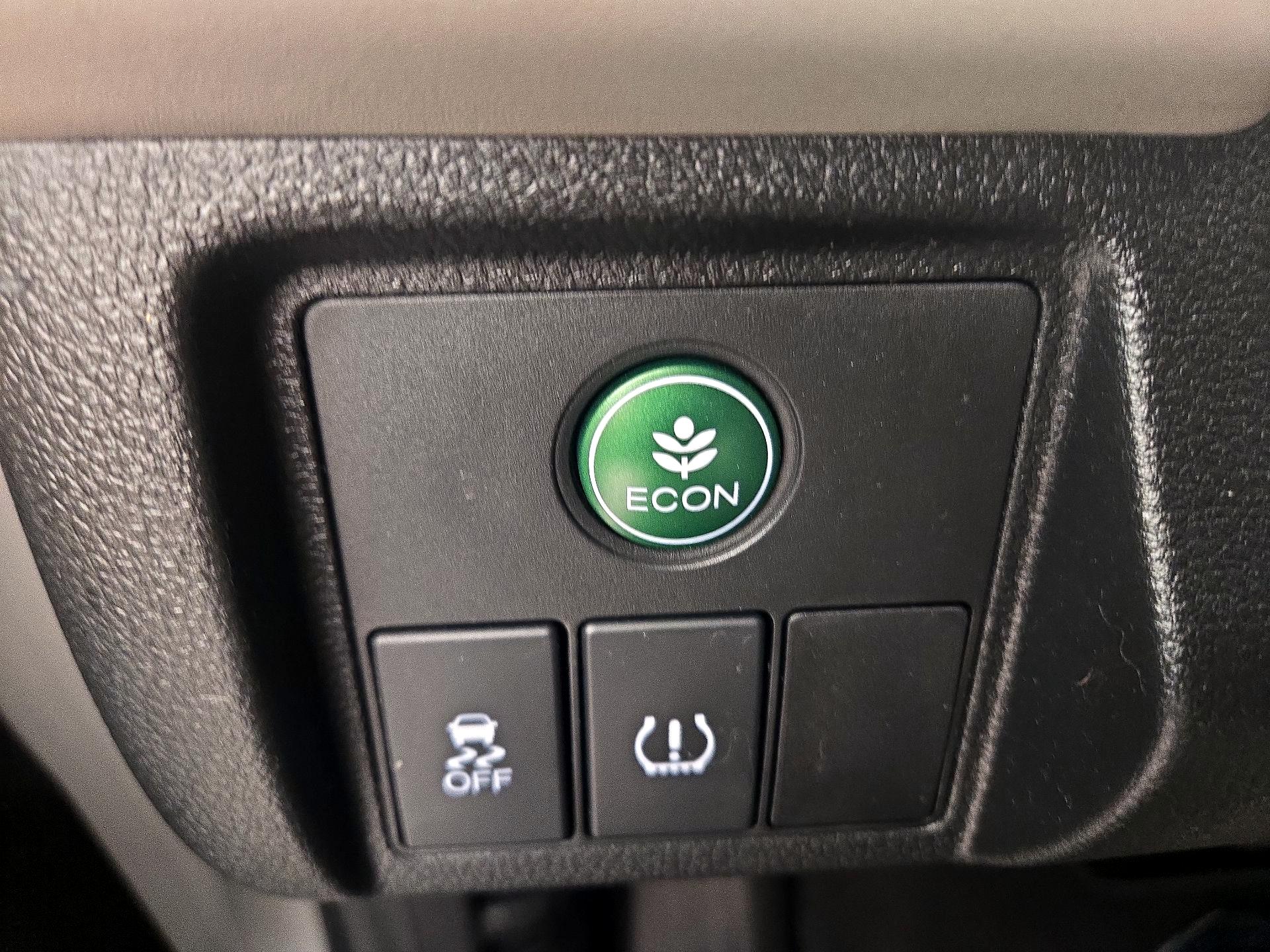 Thumbnail: 2016 Honda HR-V - 13