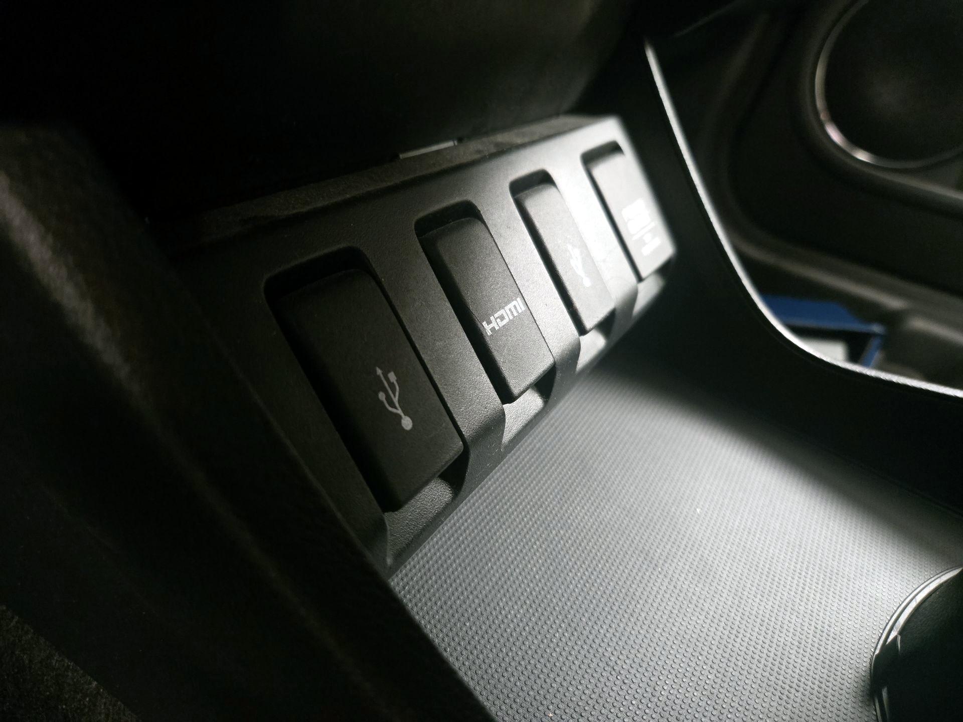 Thumbnail: 2016 Honda HR-V - 18