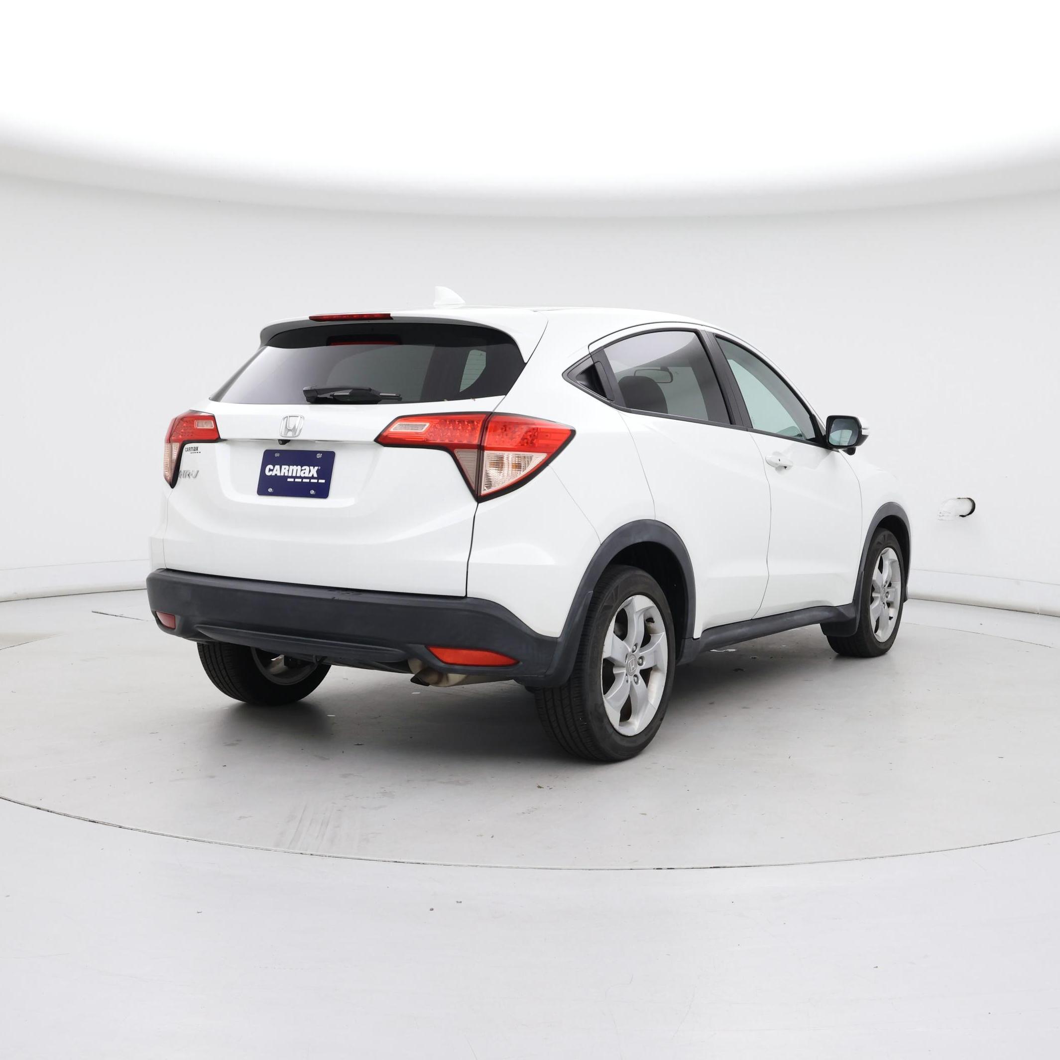 Thumbnail: 2016 Honda HR-V - 8