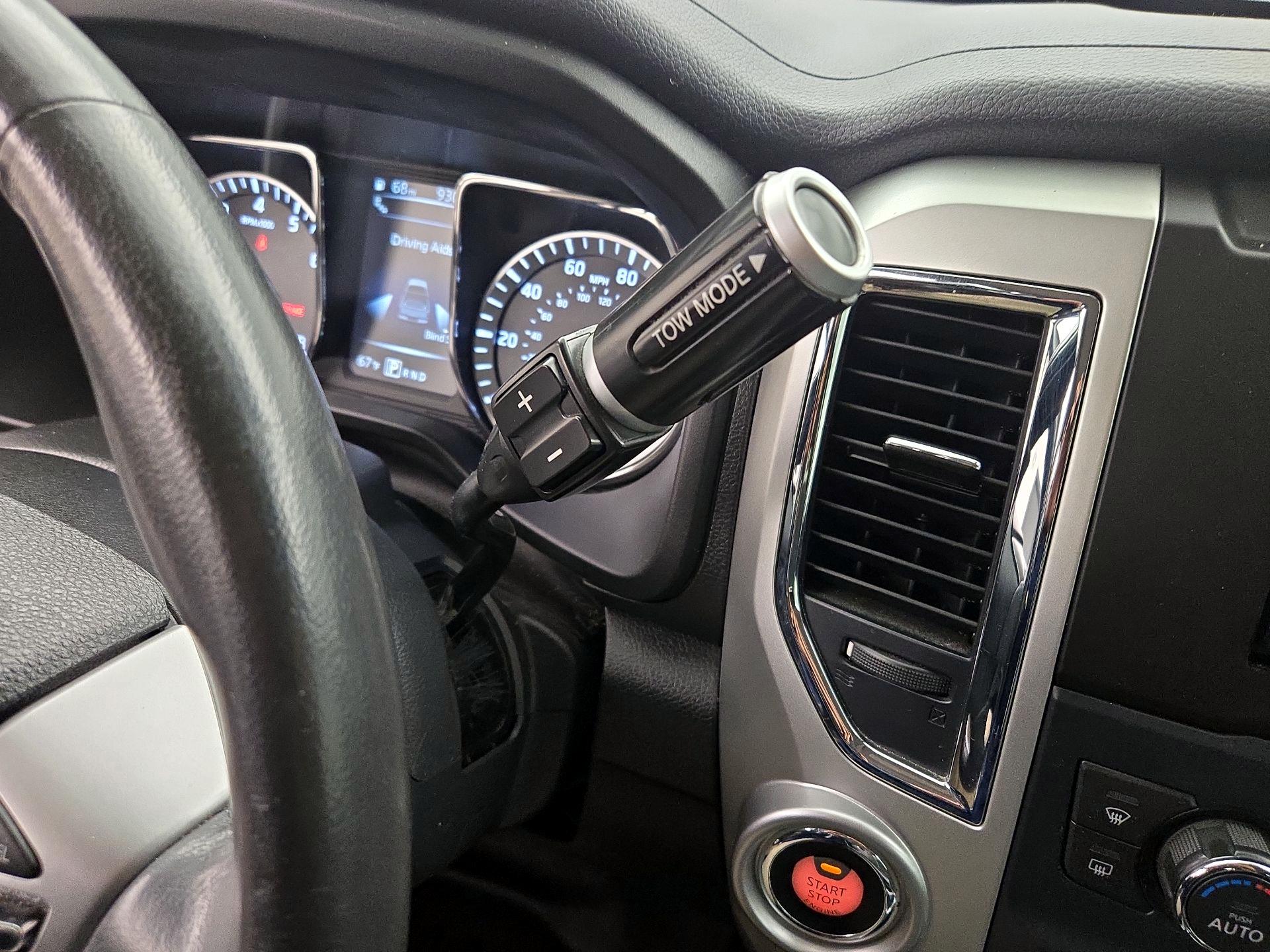 Thumbnail: 2017 Nissan Titan - 17