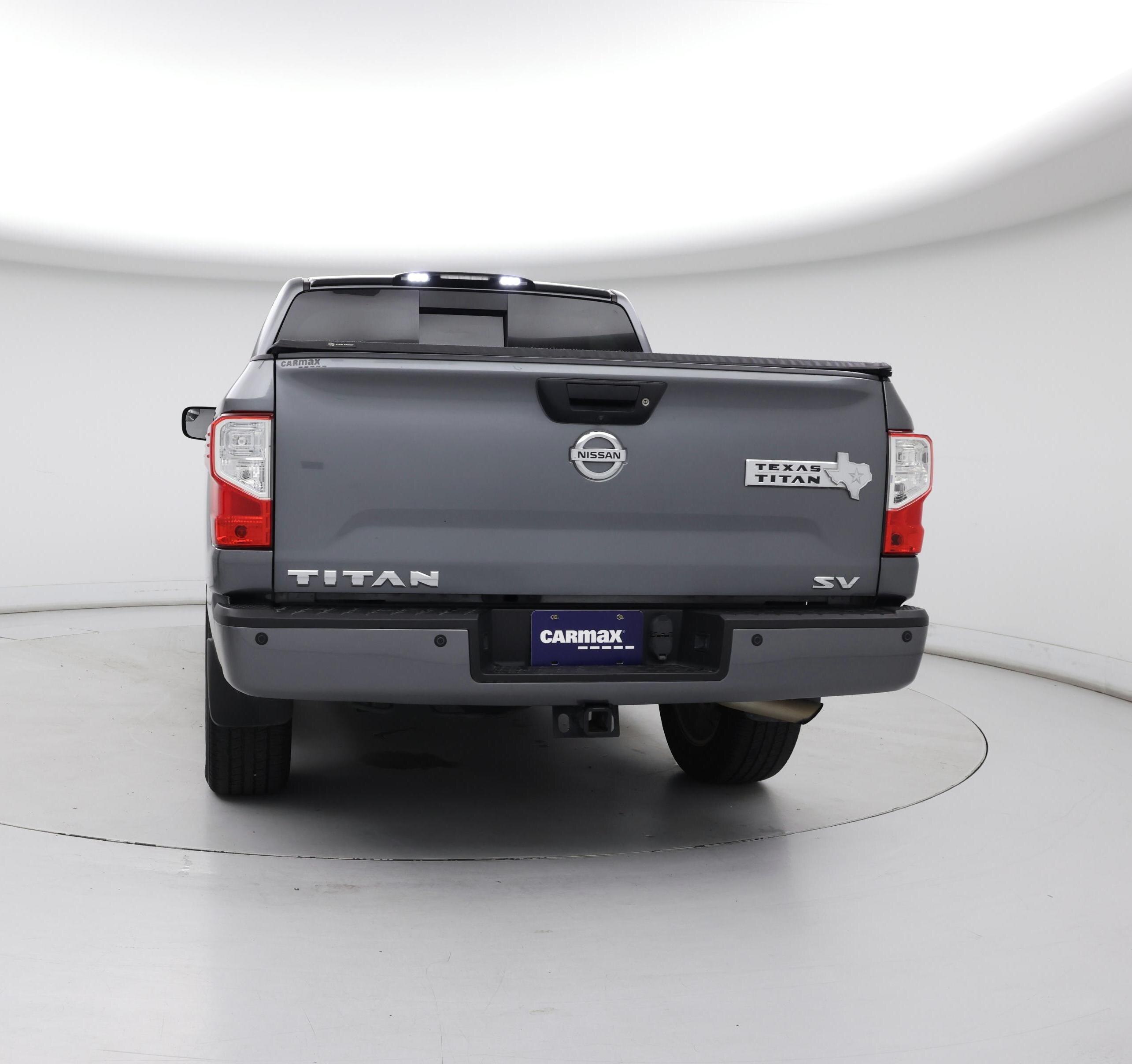 Thumbnail: 2017 Nissan Titan - 6