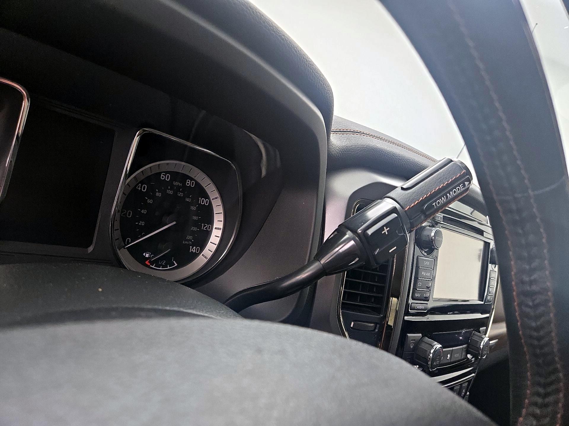 Thumbnail: 2017 Nissan Titan - 18