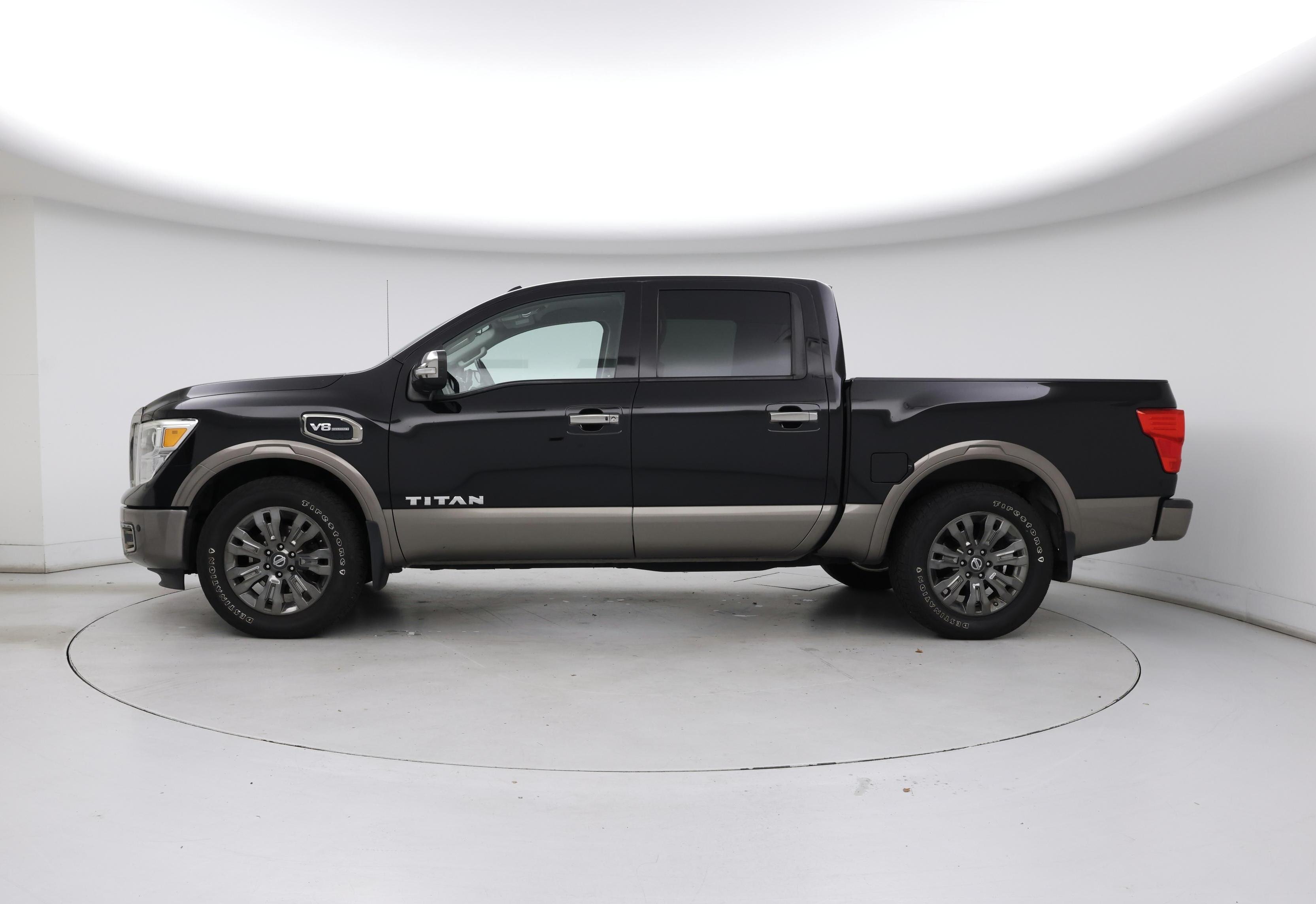 Thumbnail: 2017 Nissan Titan - 3