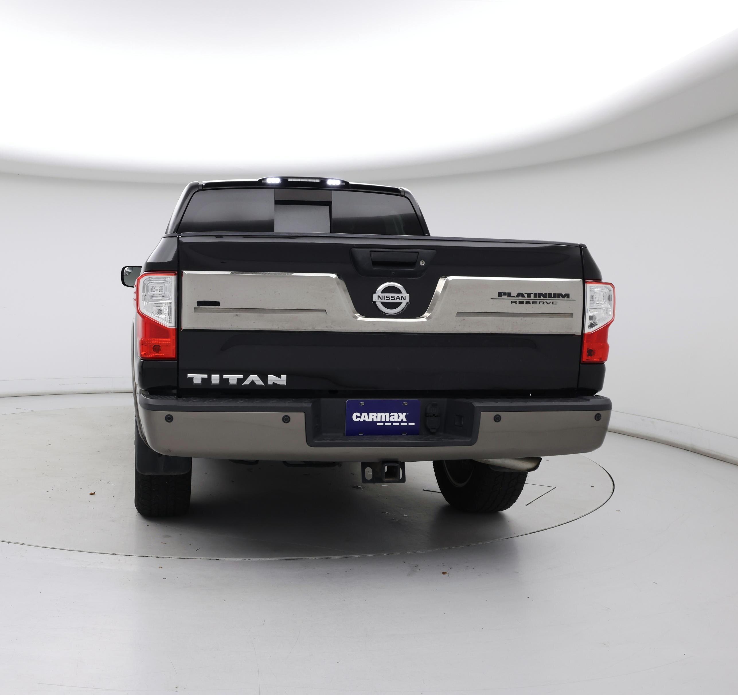 Thumbnail: 2017 Nissan Titan - 6