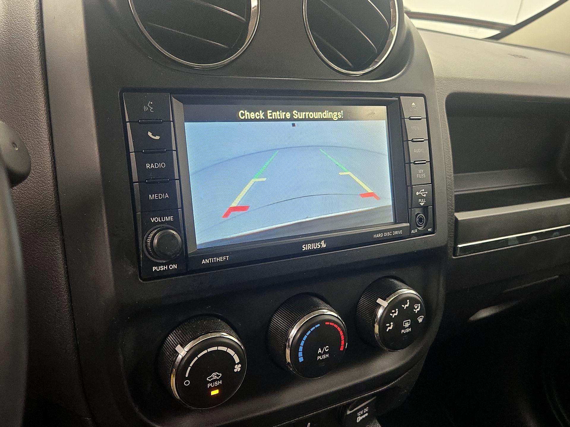 Thumbnail: 2016 Jeep Patriot - 13