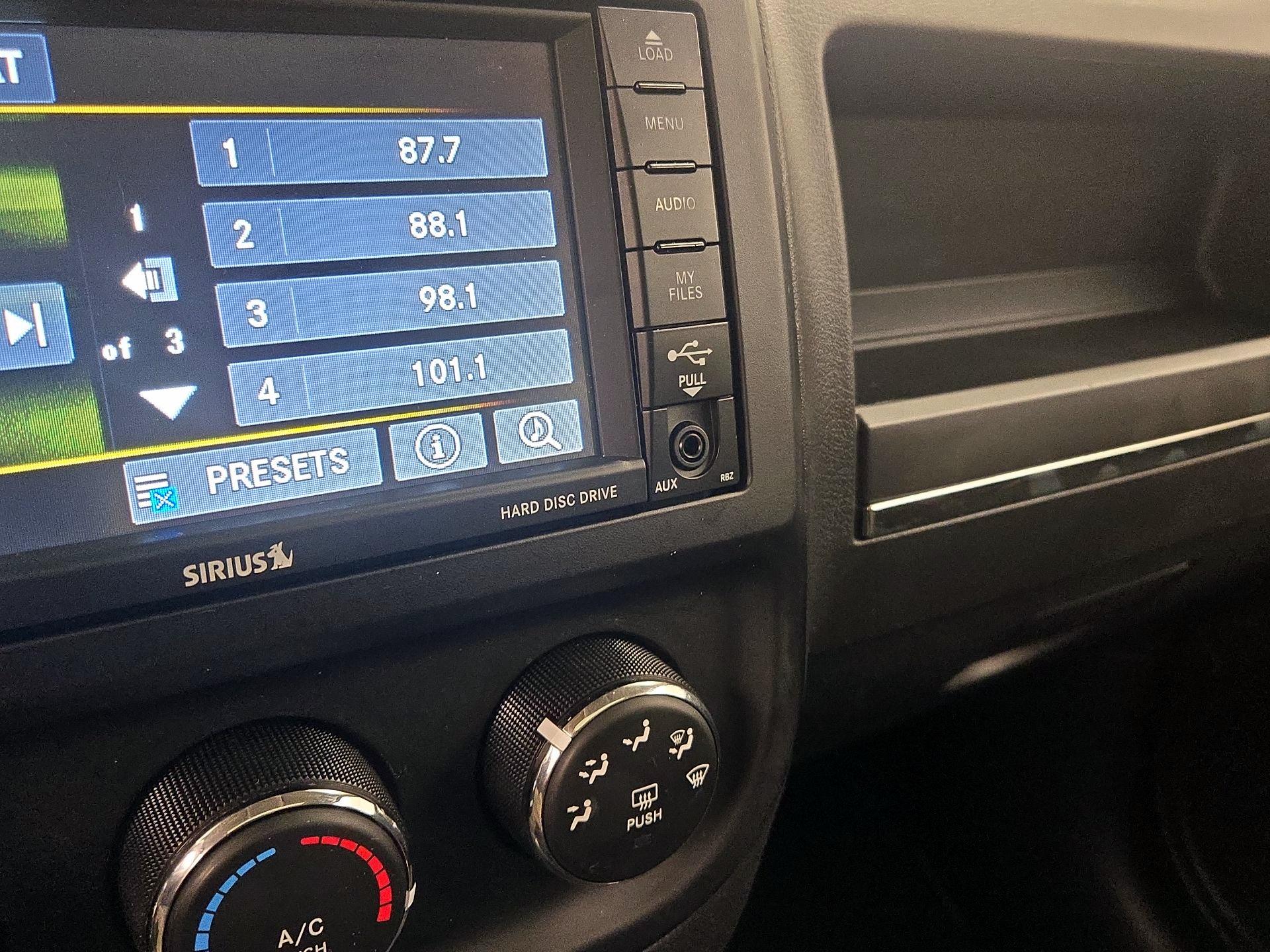 Thumbnail: 2016 Jeep Patriot - 17