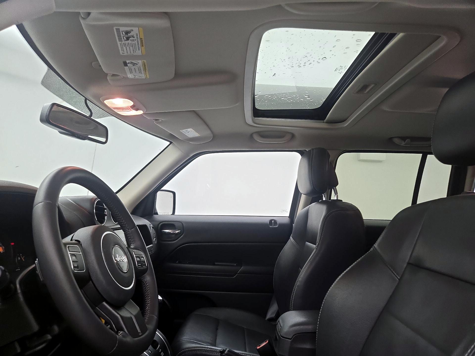 Thumbnail: 2016 Jeep Patriot - 18