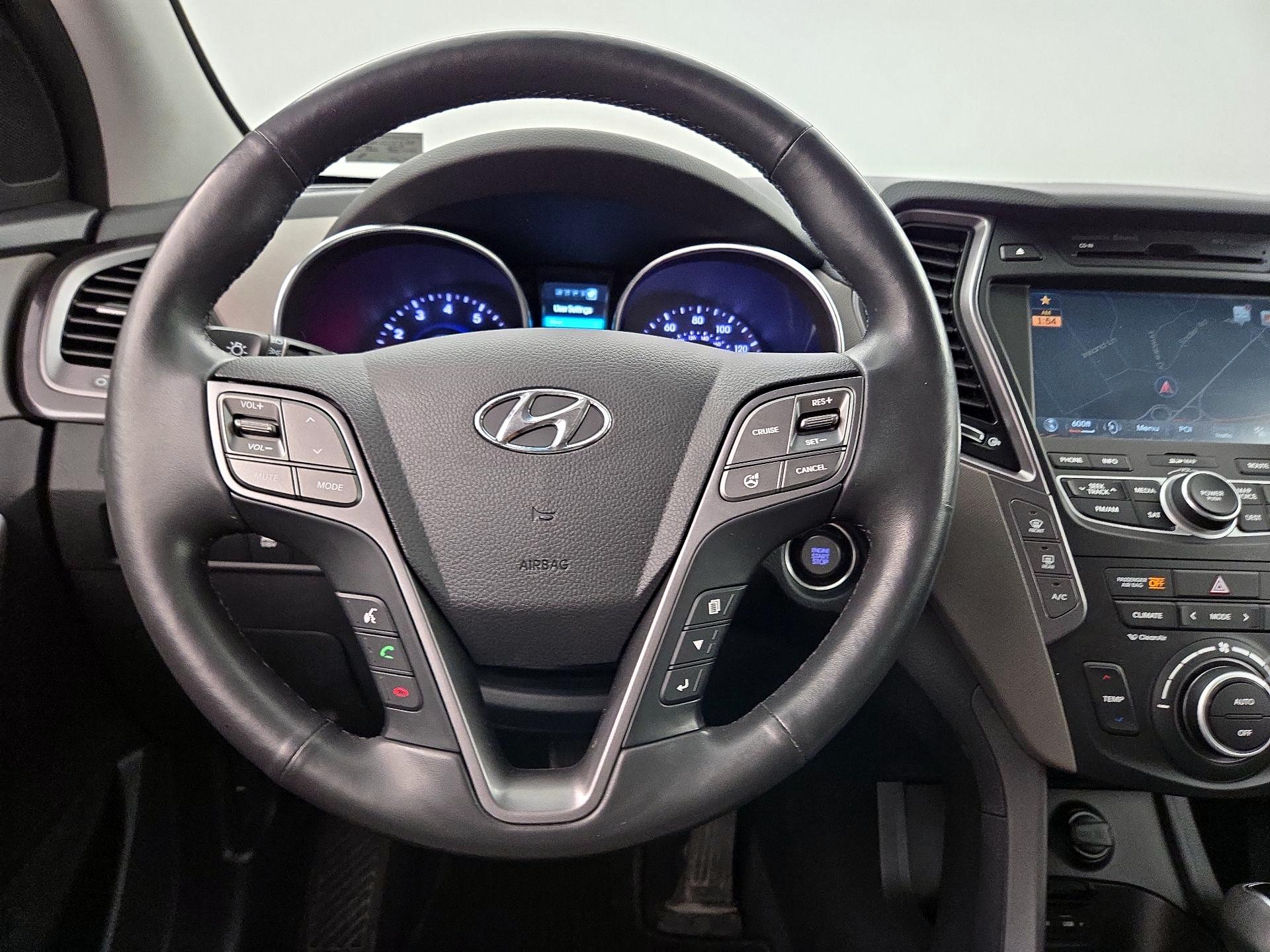 Thumbnail: 2014 Hyundai Santa Fe - 10