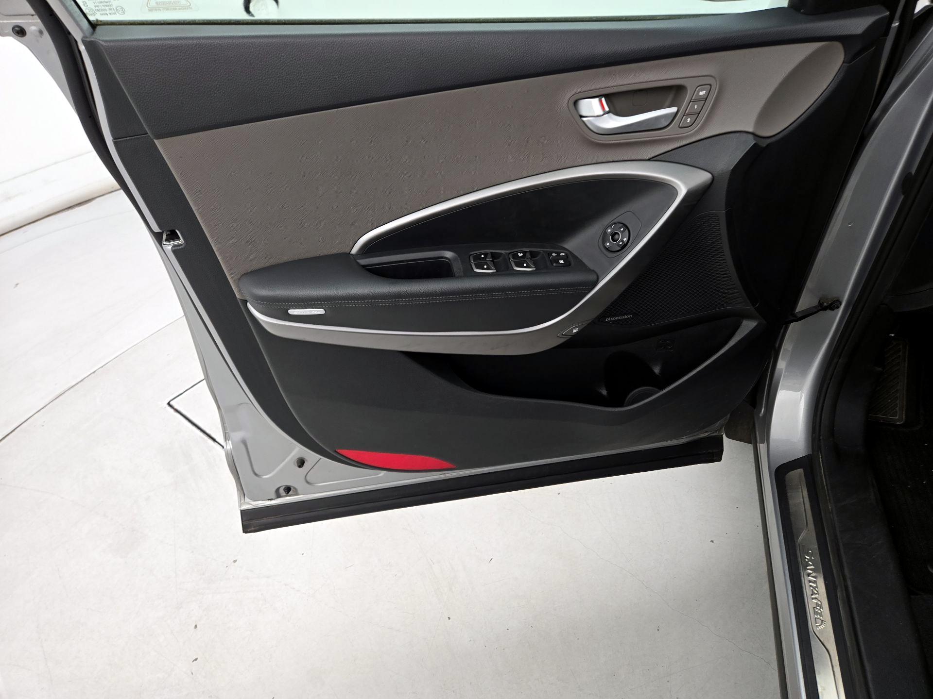 Thumbnail: 2014 Hyundai Santa Fe - 12