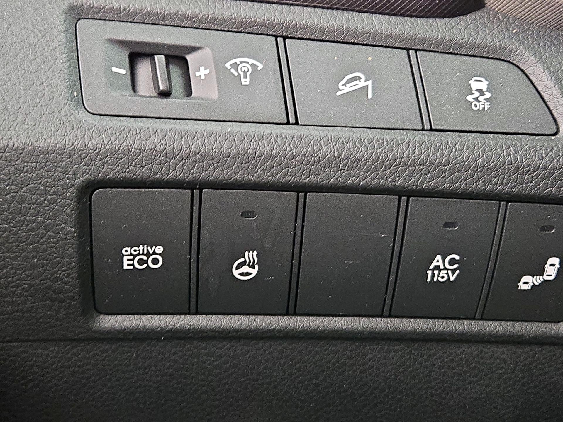 Thumbnail: 2014 Hyundai Santa Fe - 13