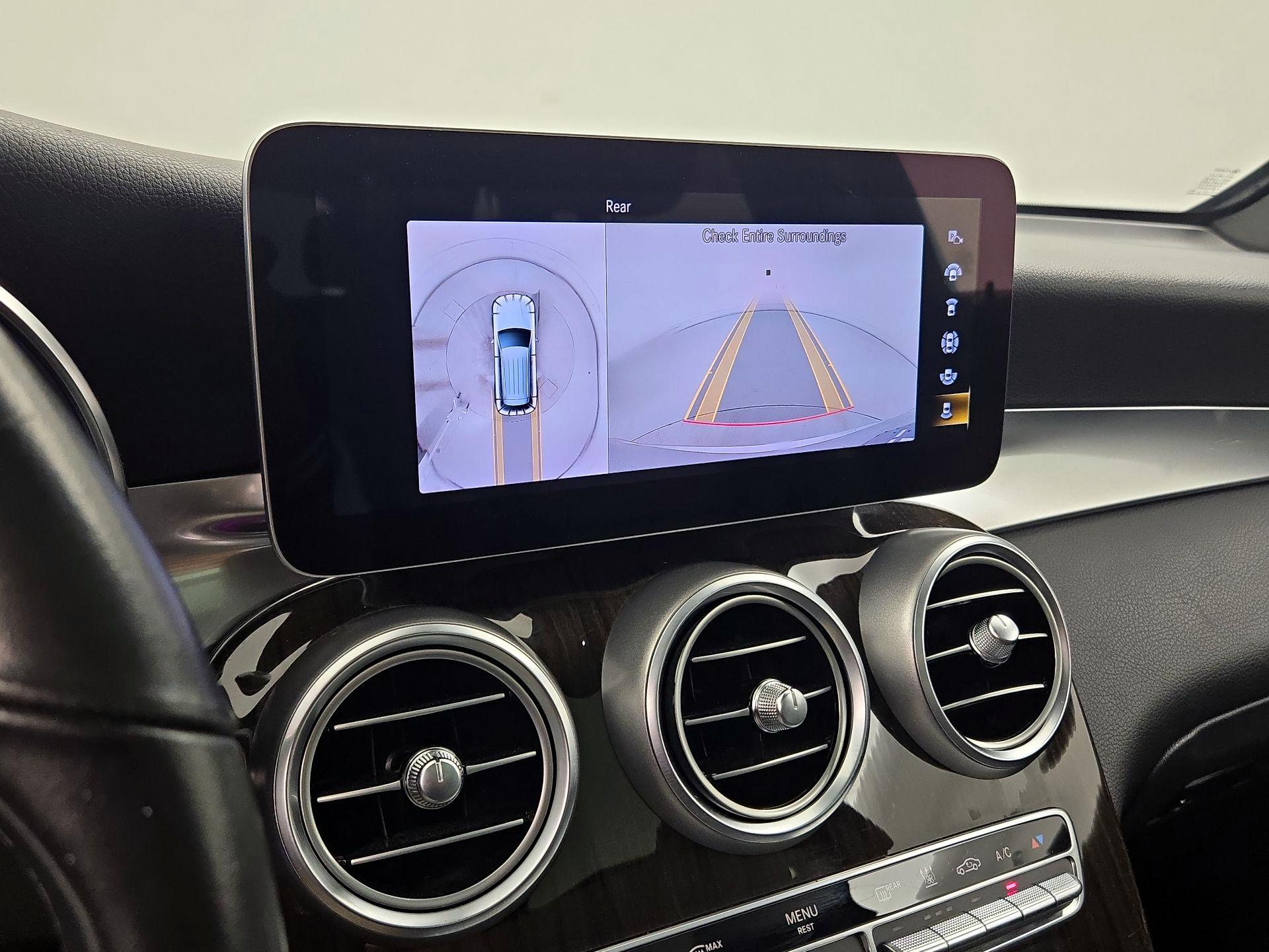 Thumbnail: 2020 Mercedes-Benz GLC - 15