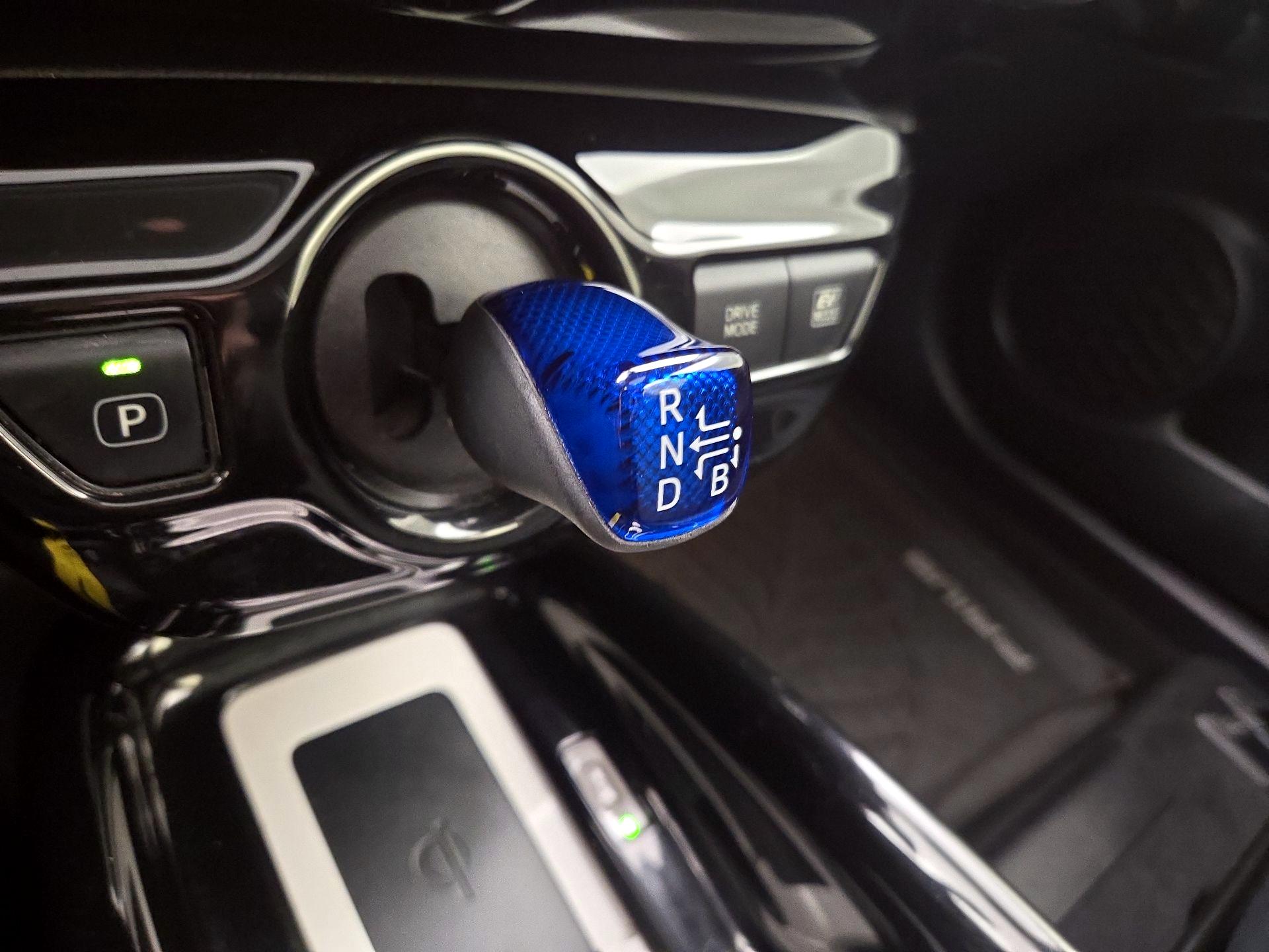 Thumbnail: 2016 Toyota Prius - 18