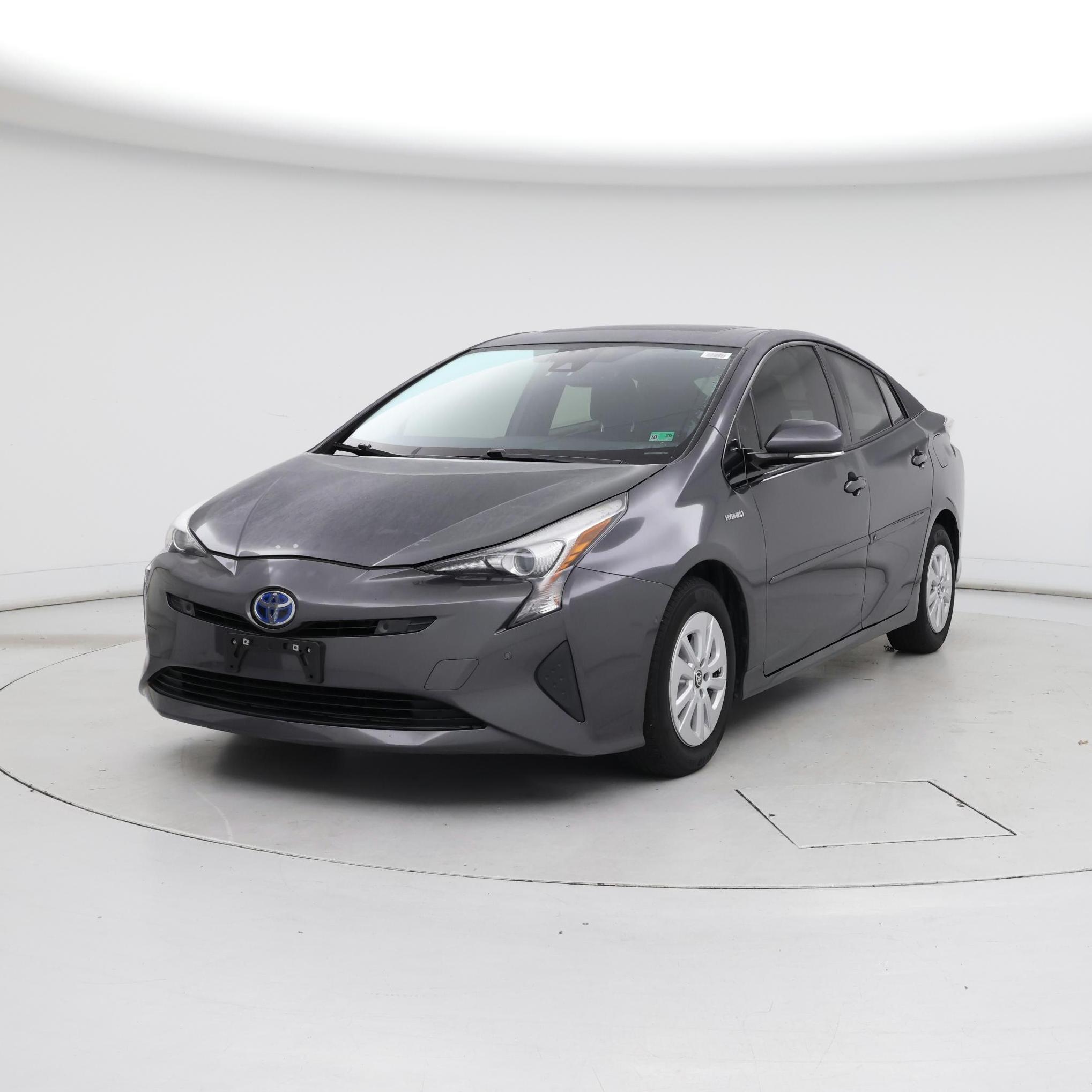 Thumbnail: 2016 Toyota Prius - 4
