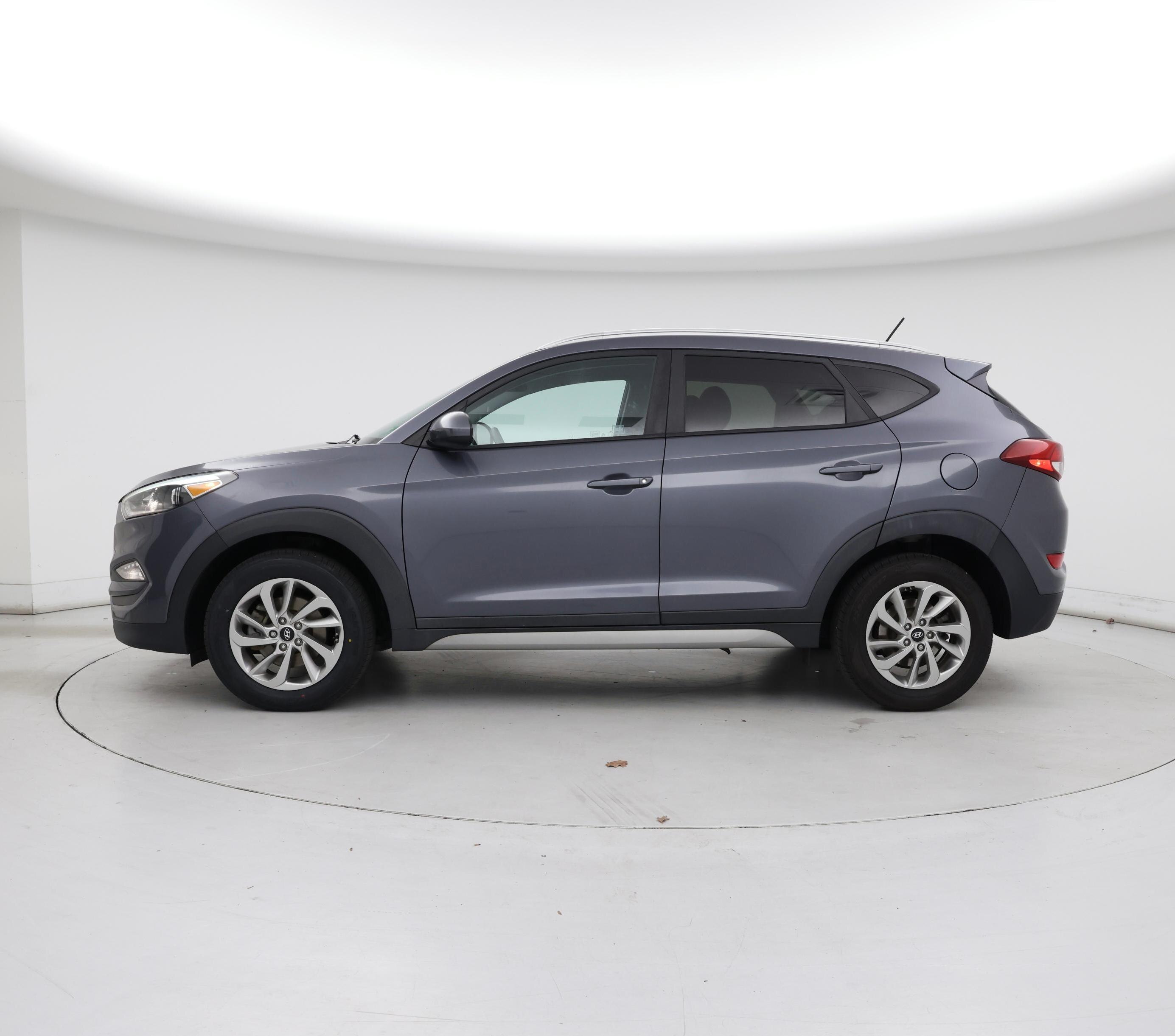Thumbnail: 2017 Hyundai Tucson - 3