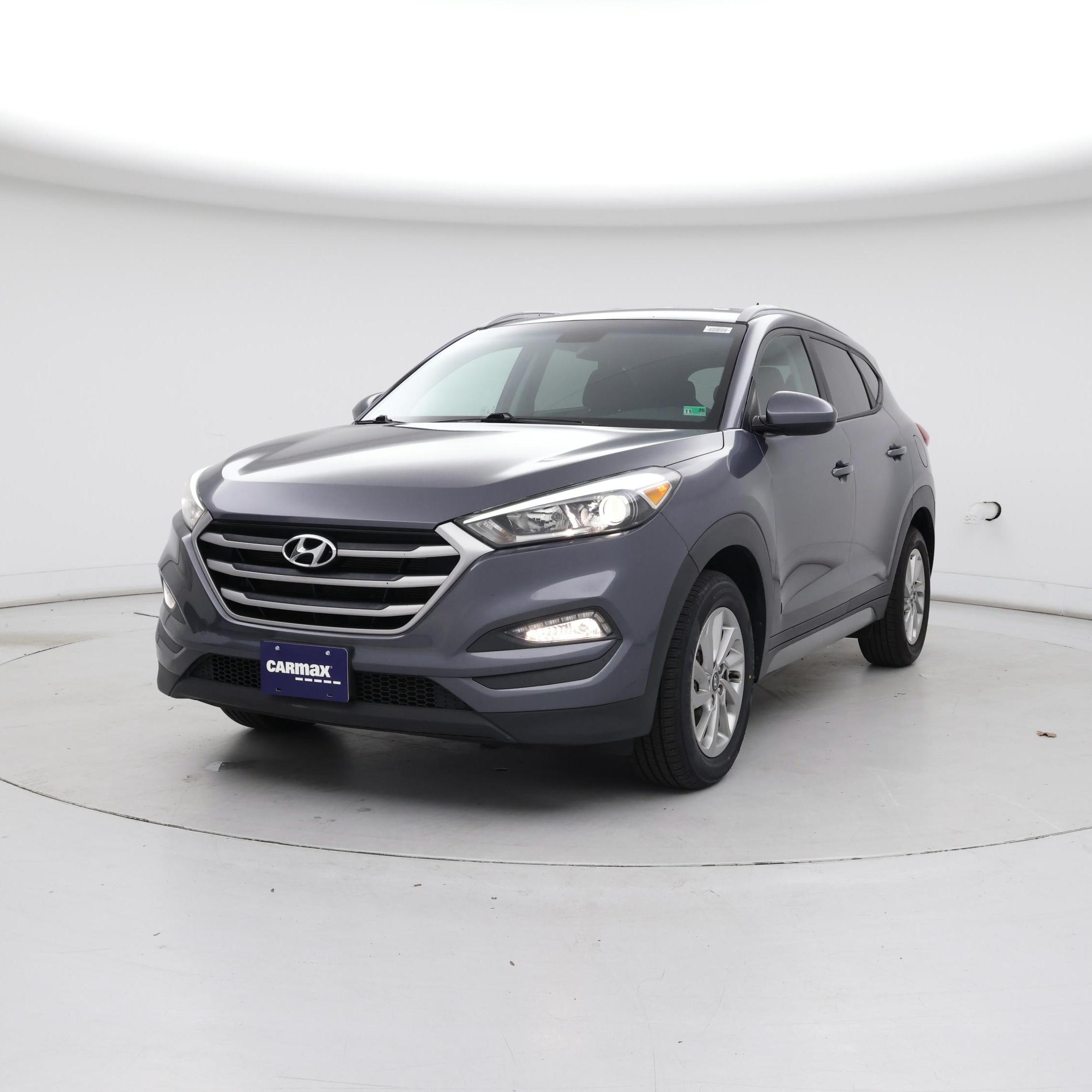 Thumbnail: 2017 Hyundai Tucson - 4