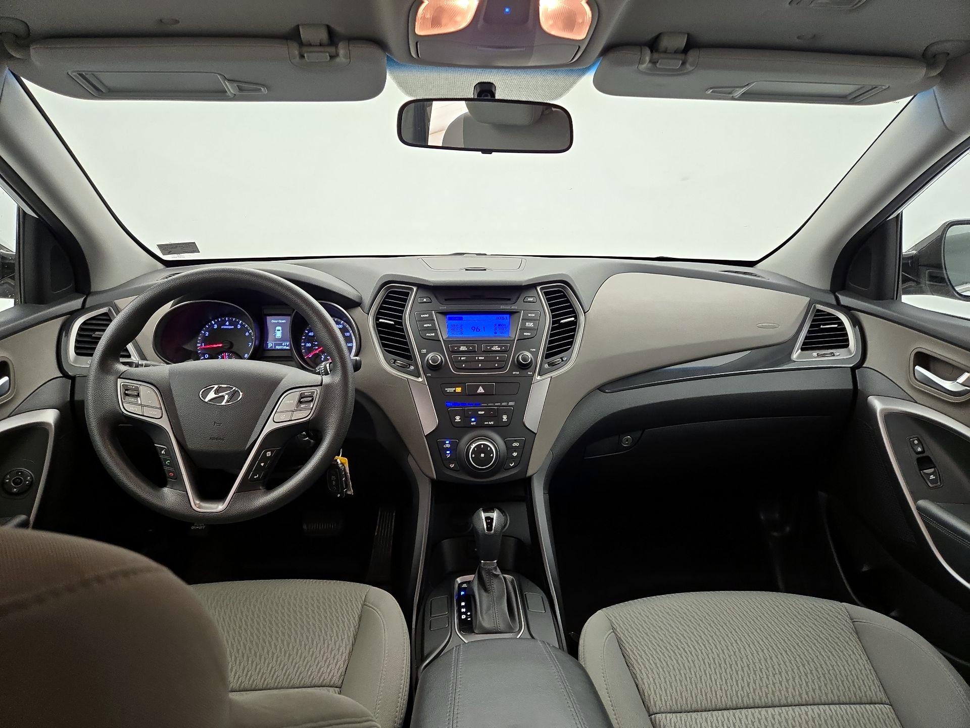 Thumbnail: 2016 Hyundai Santa Fe - 9