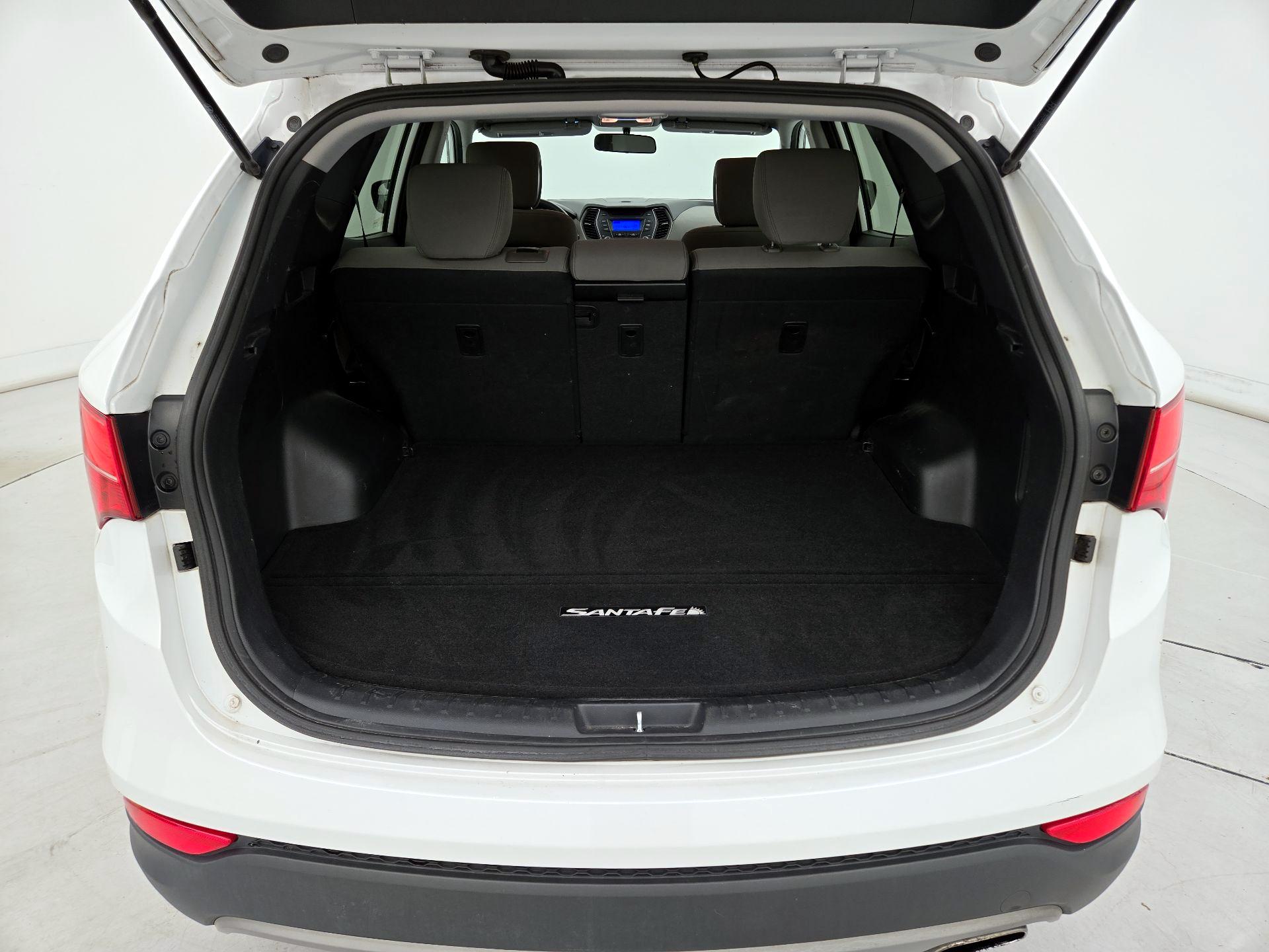 Thumbnail: 2016 Hyundai Santa Fe - 19