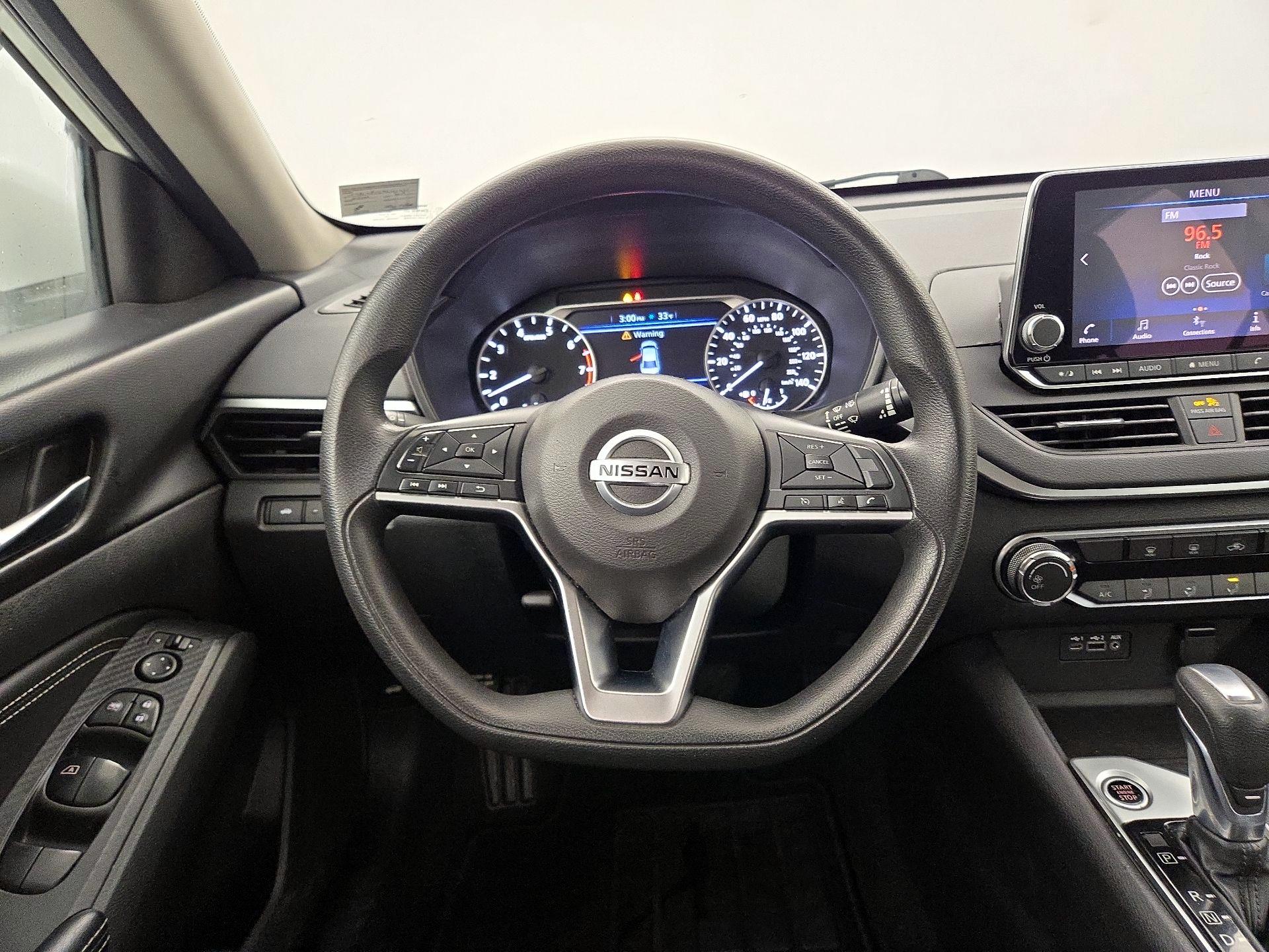 Thumbnail: 2019 Nissan Altima - 10