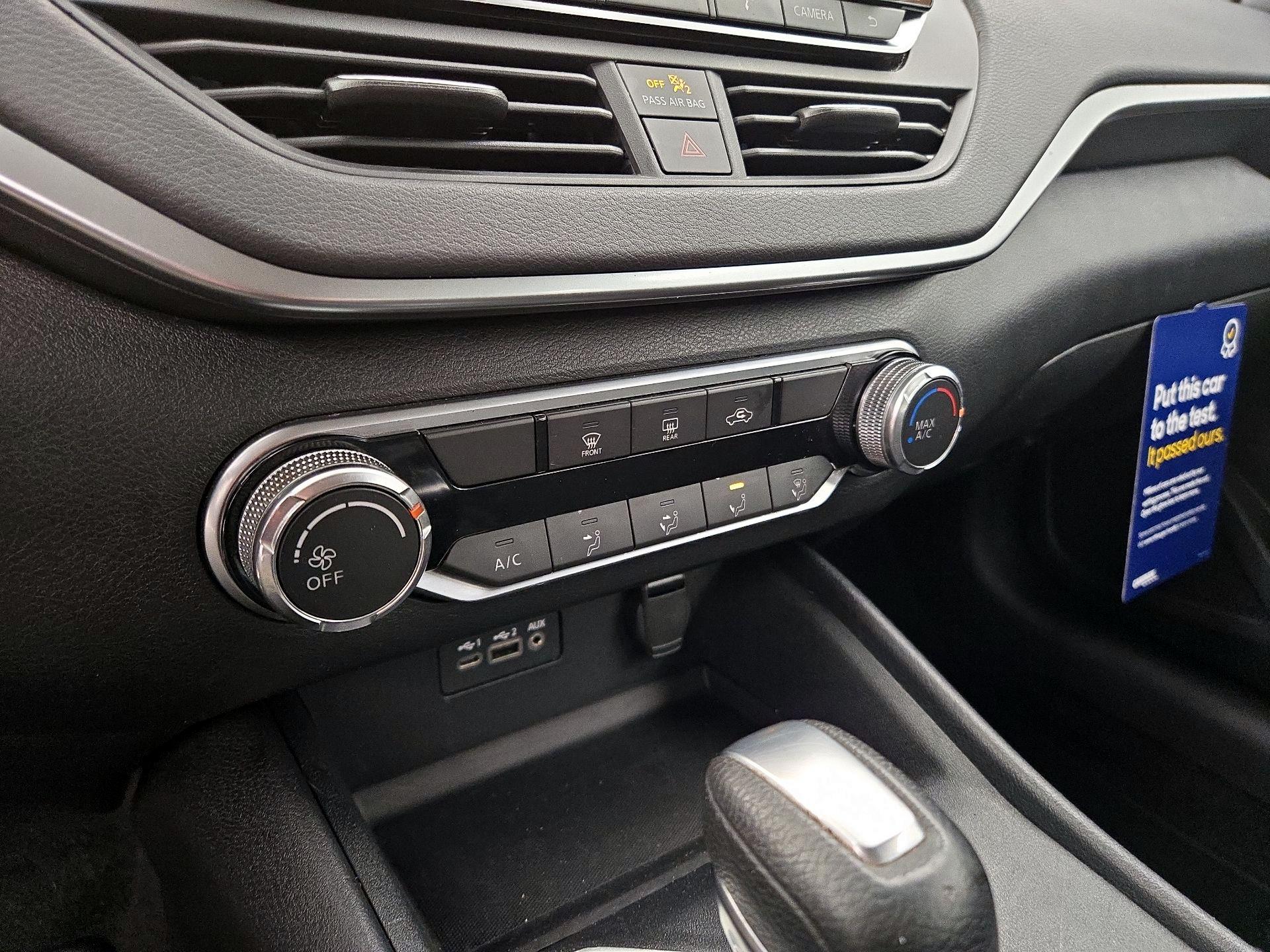 Thumbnail: 2019 Nissan Altima - 16