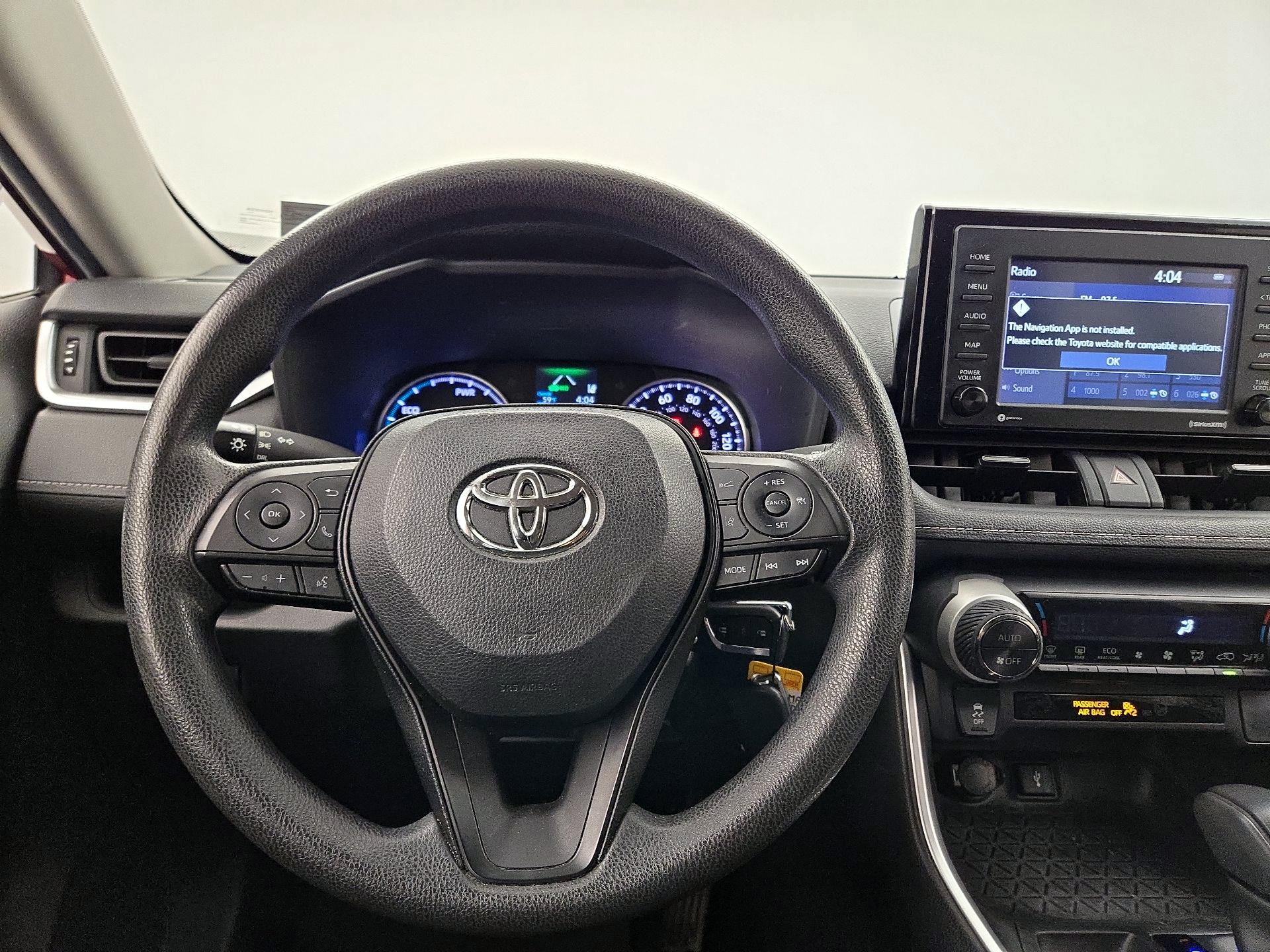 Thumbnail: 2021 Toyota RAV4 - 10