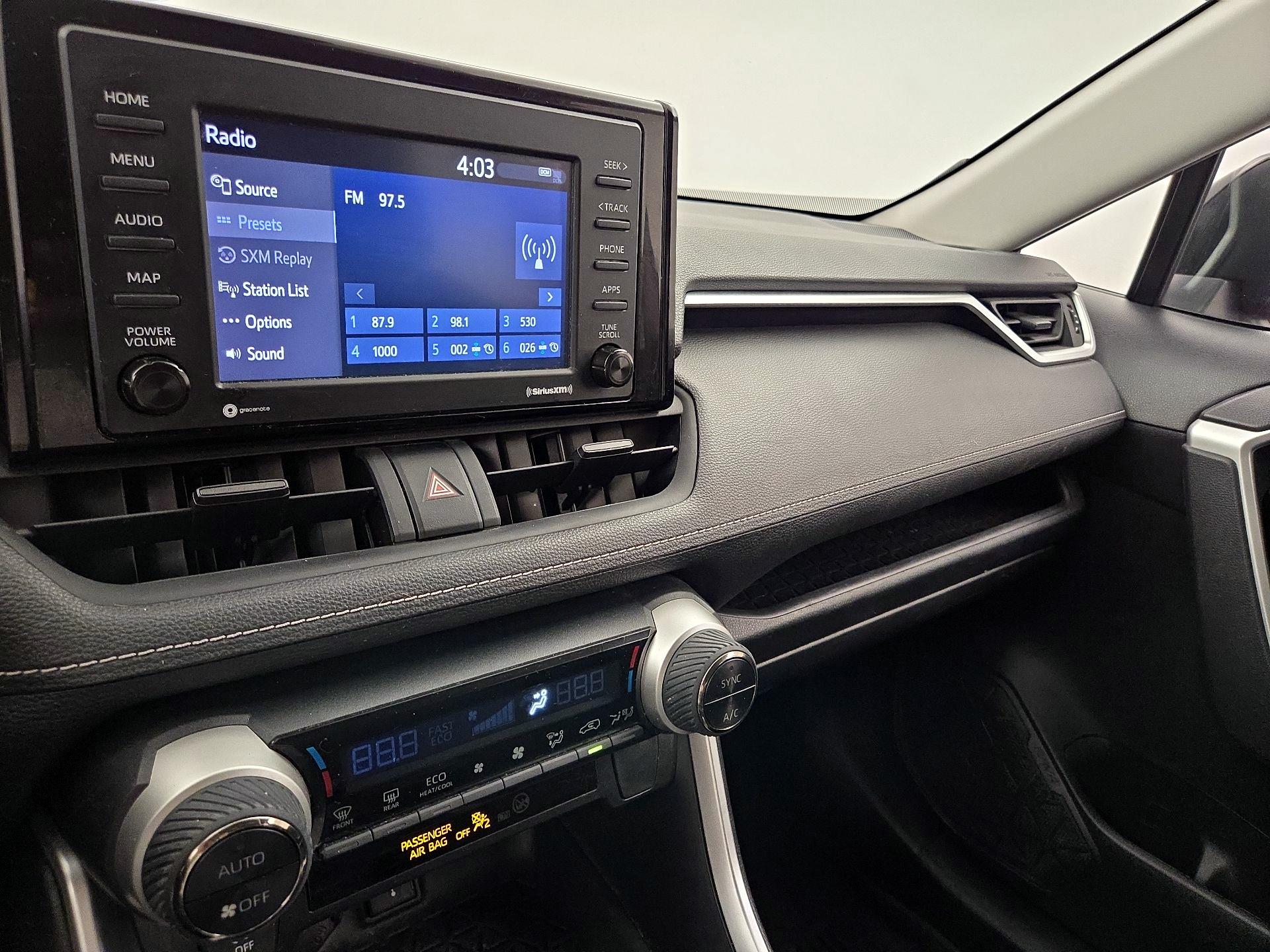 Thumbnail: 2021 Toyota RAV4 - 15