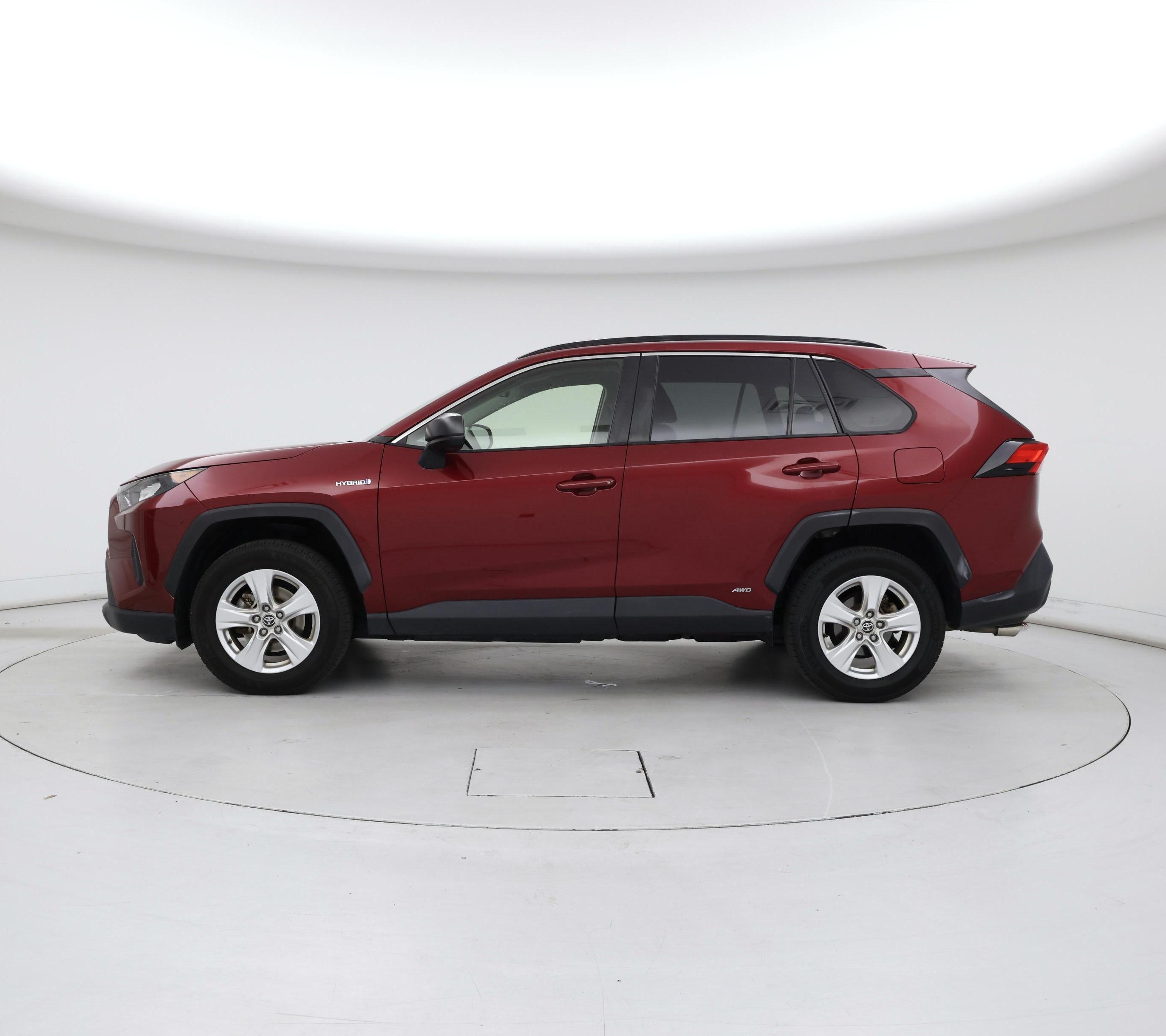 Thumbnail: 2021 Toyota RAV4 - 3