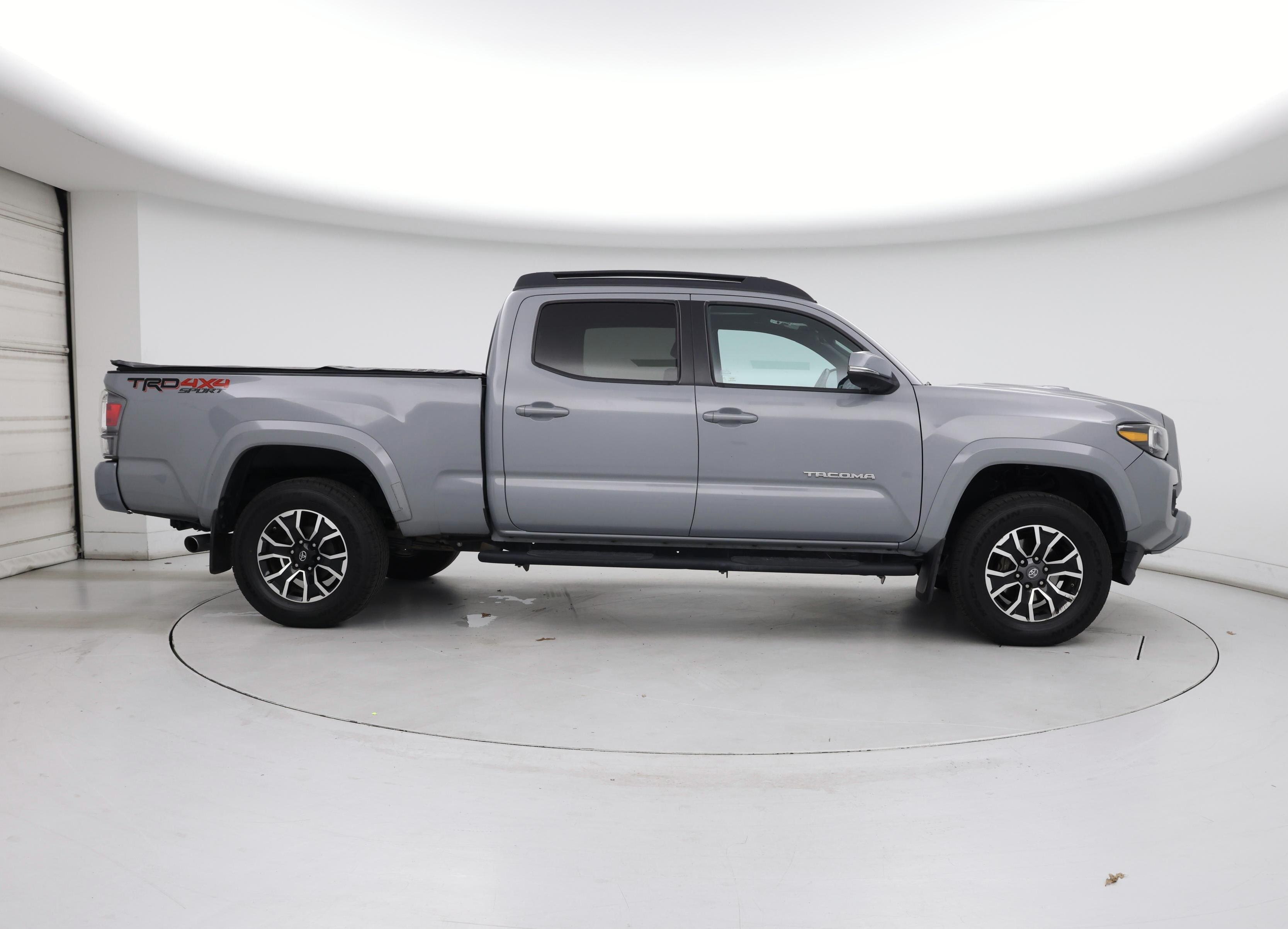 Thumbnail: 2020 Toyota Tacoma - 7