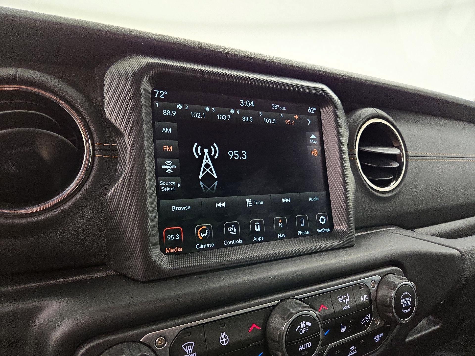 Thumbnail: 2021 Jeep Wrangler - 16